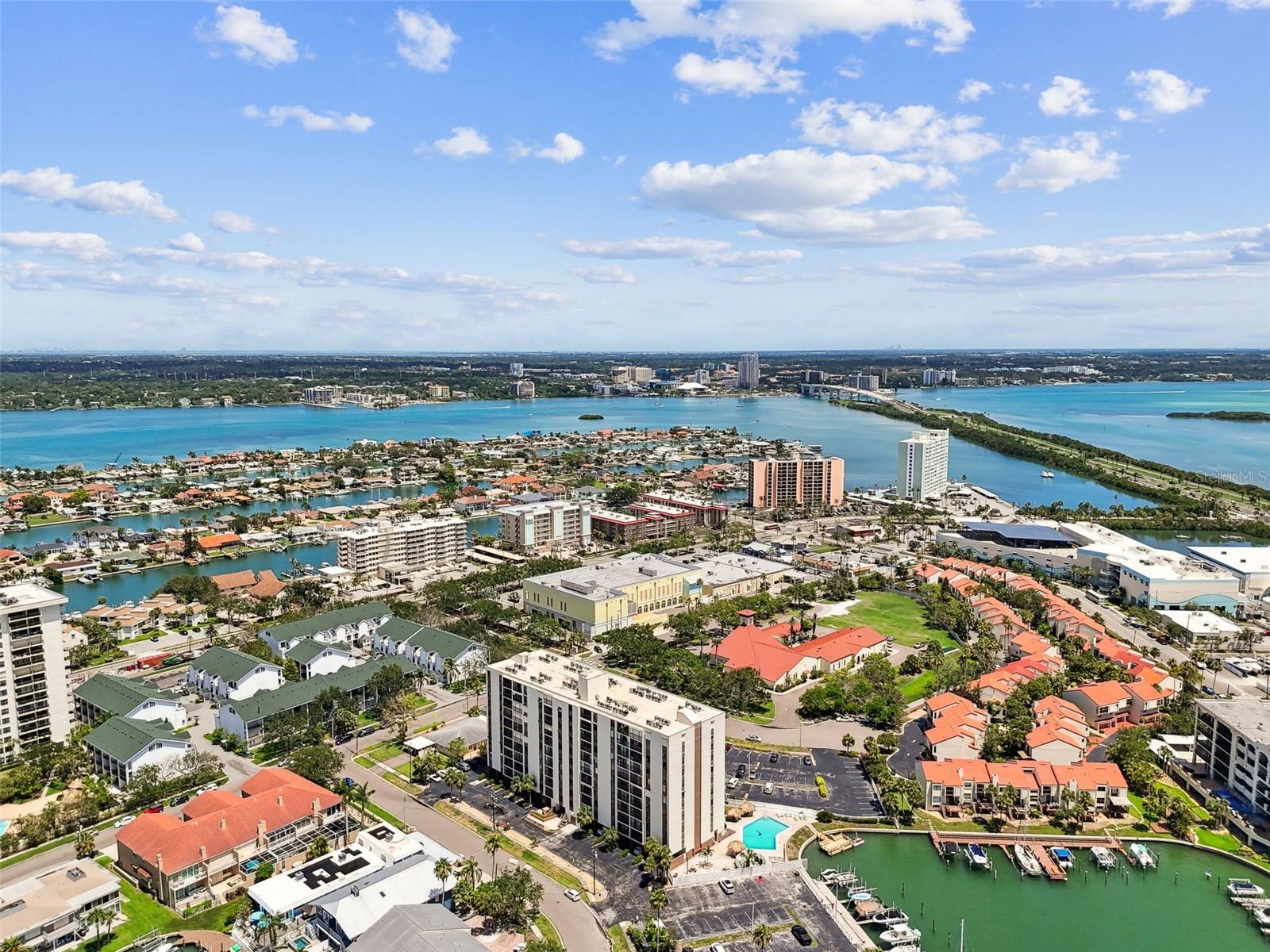 DOLPHIN COVE CLEARWATER - Residential