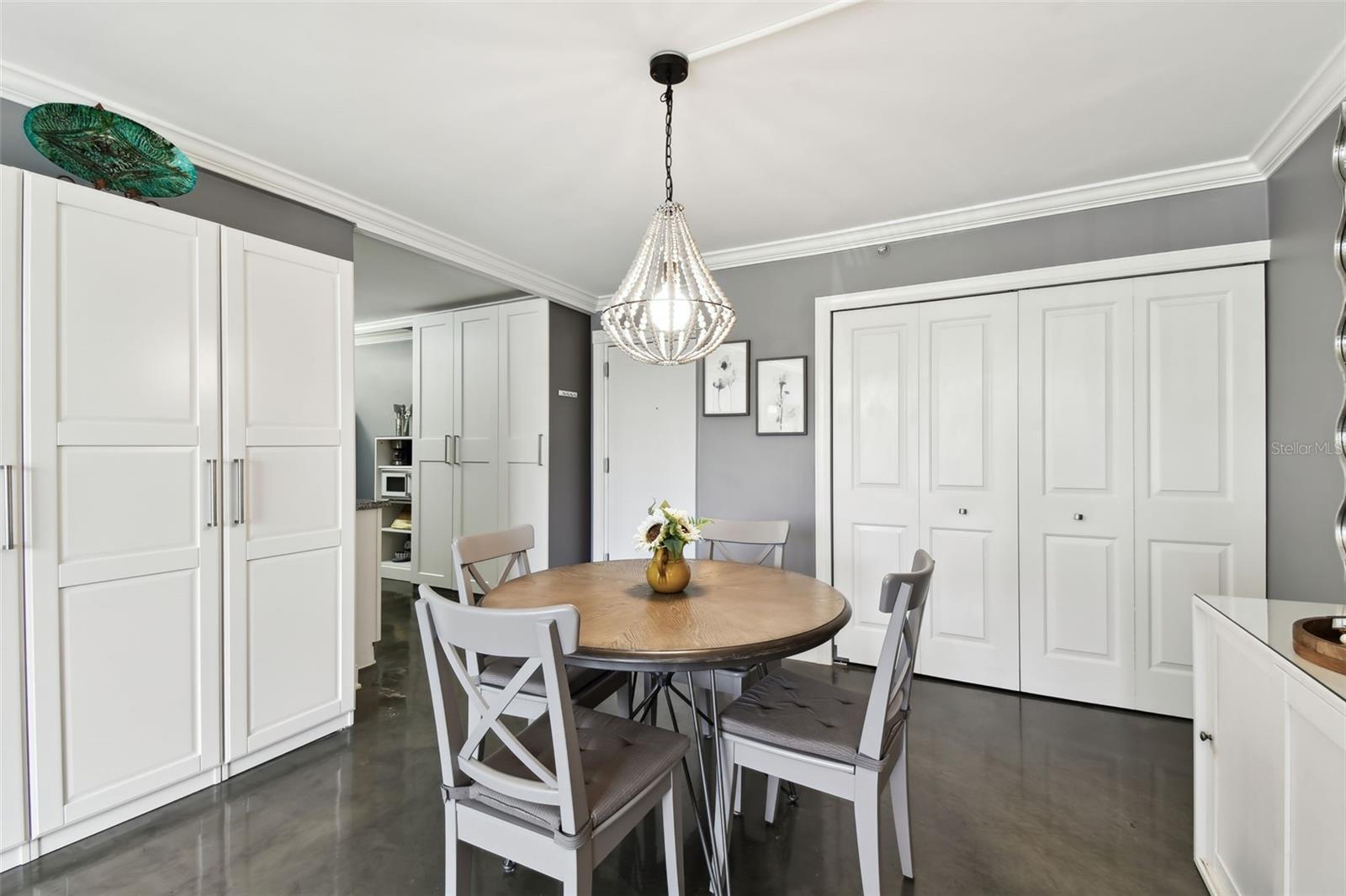 DOLPHIN COVE CLEARWATER - Residential