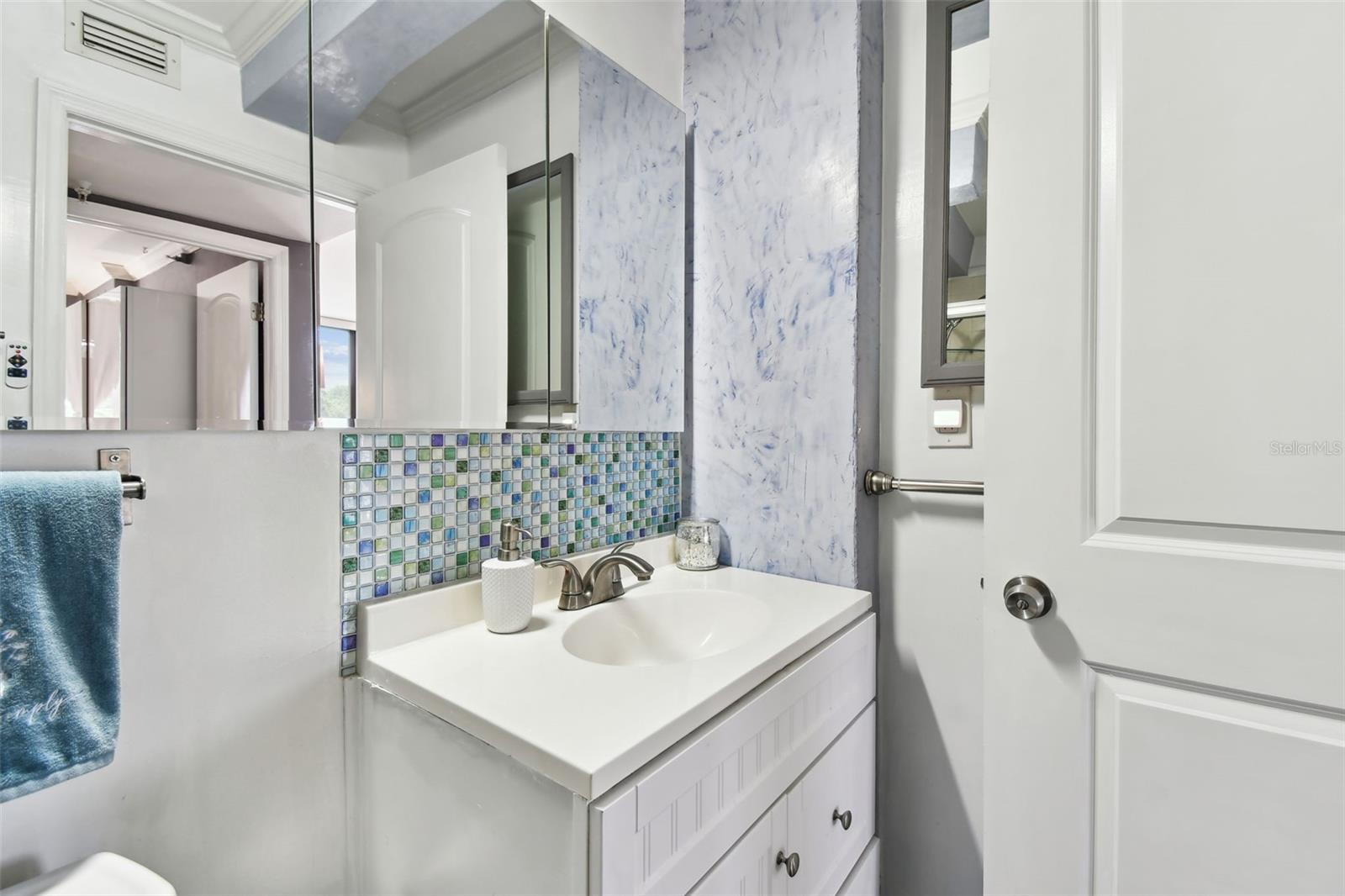 DOLPHIN COVE CLEARWATER - Residential