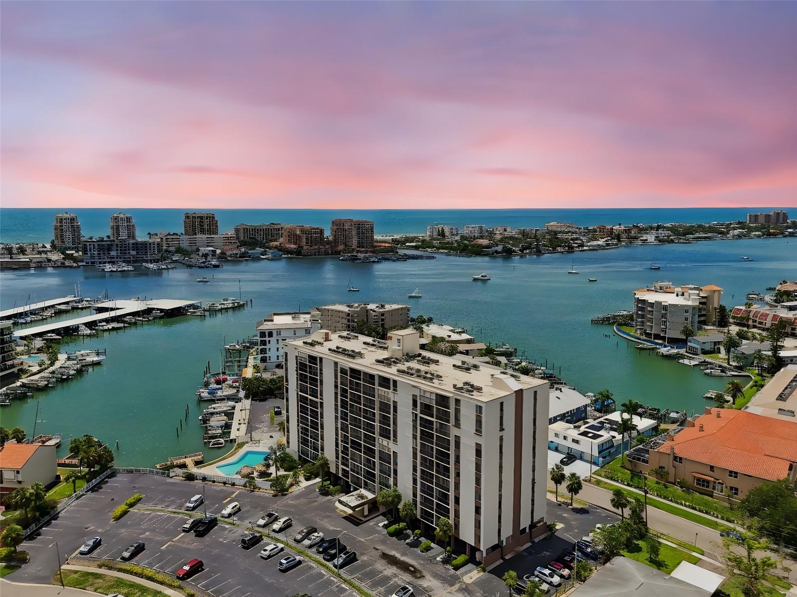 DOLPHIN COVE CLEARWATER - Residential