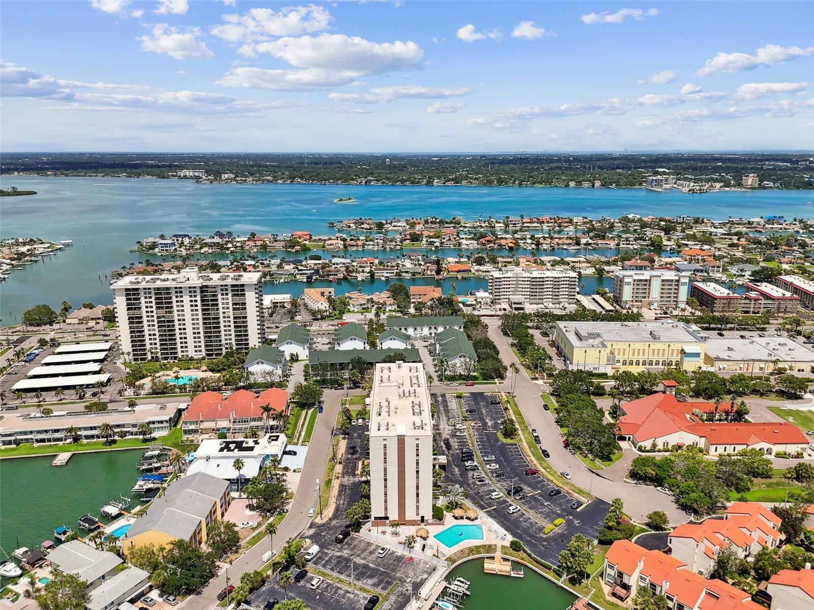 DOLPHIN COVE CLEARWATER - Residential