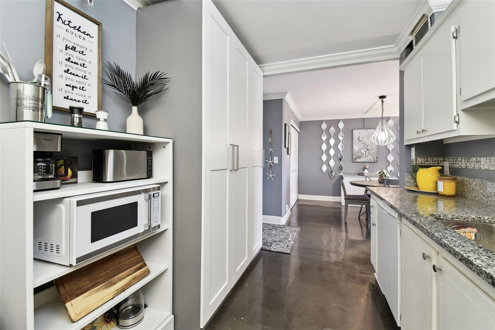 DOLPHIN COVE CLEARWATER - Residential