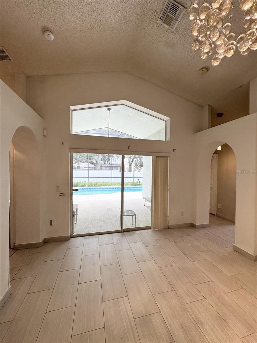 2627 ONEIDA LOOP