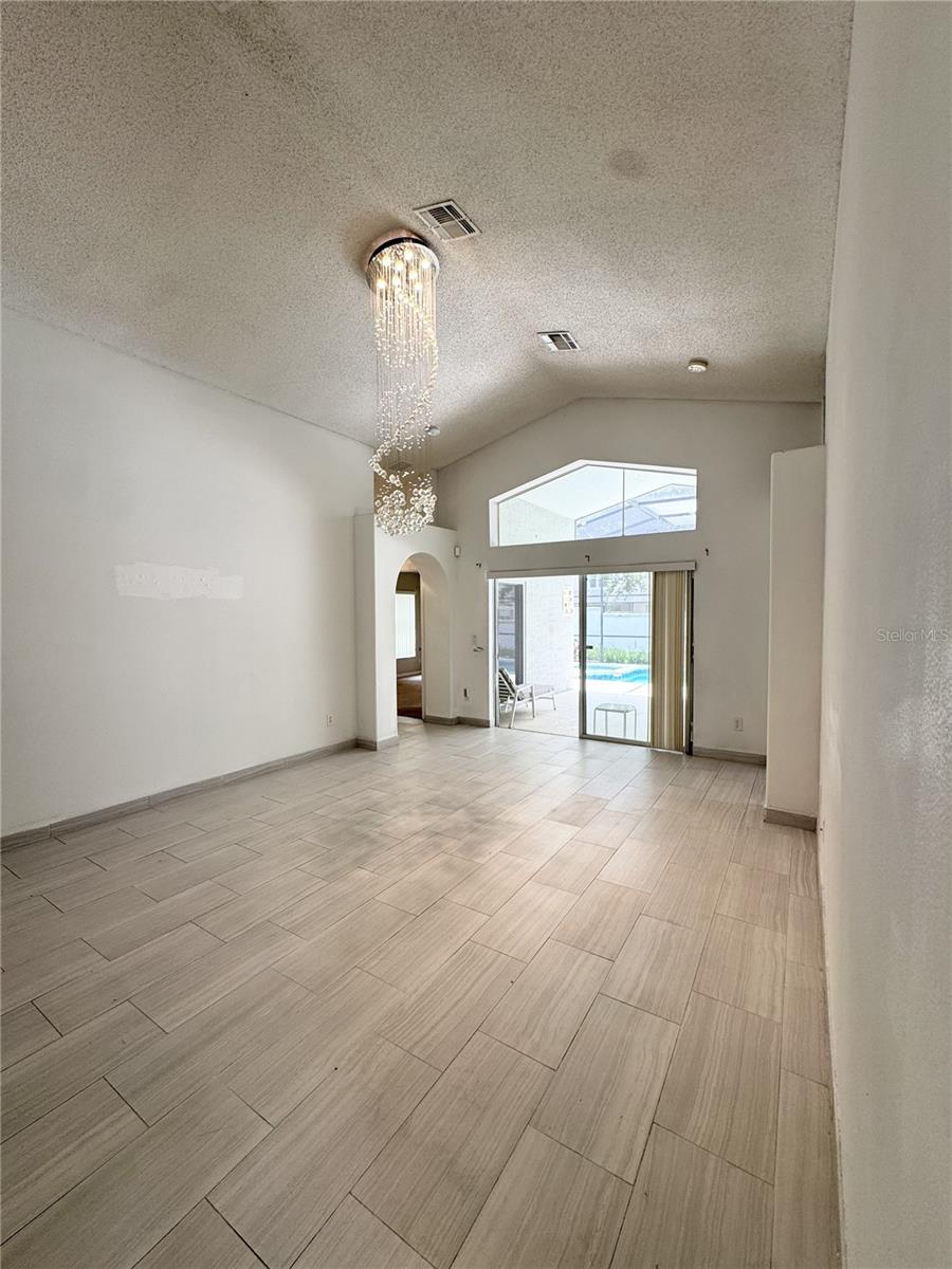 2627 ONEIDA LOOP