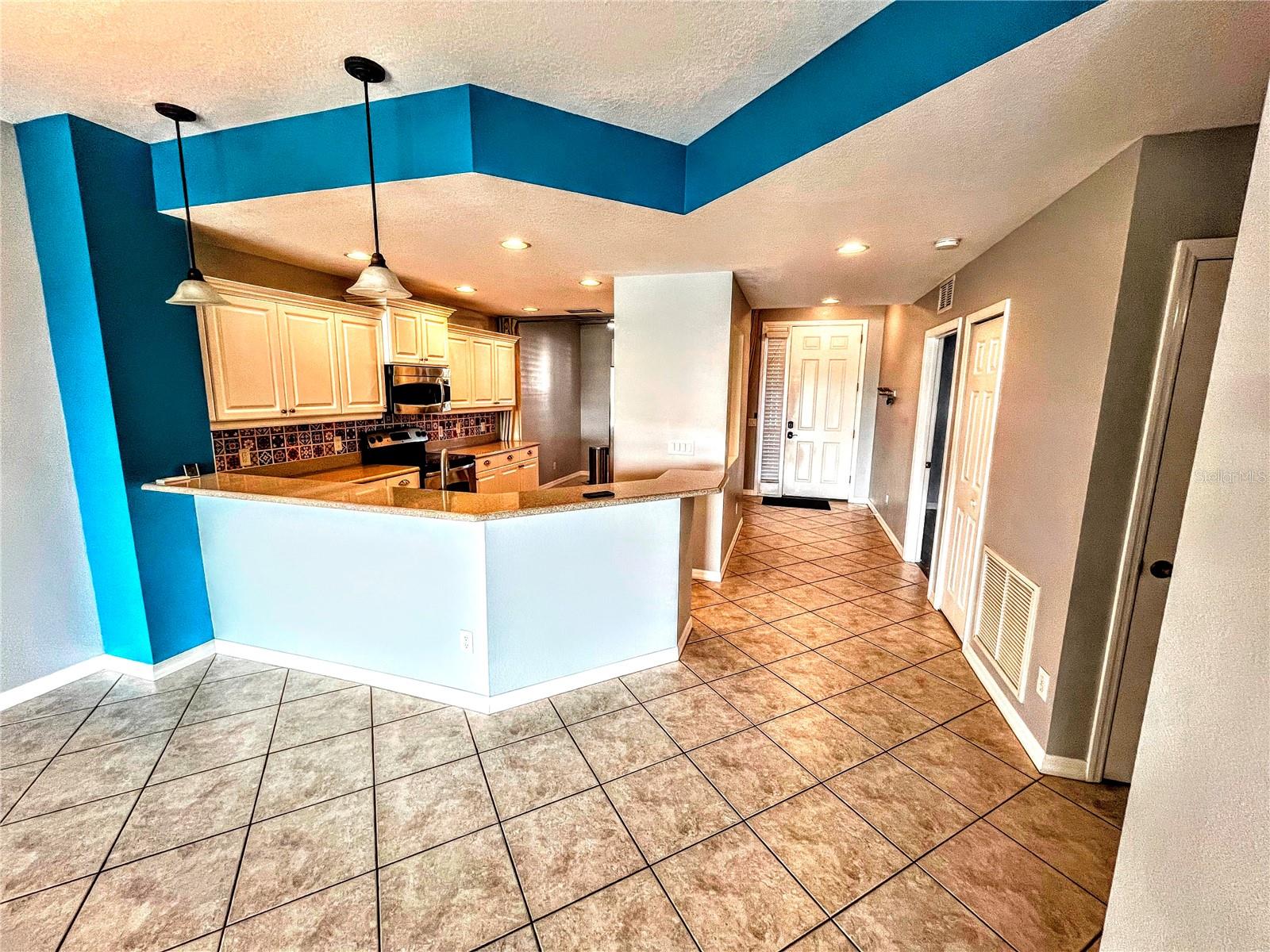 HARBORAGE ON BRADEN RIVER IV PH III - Residential Lease