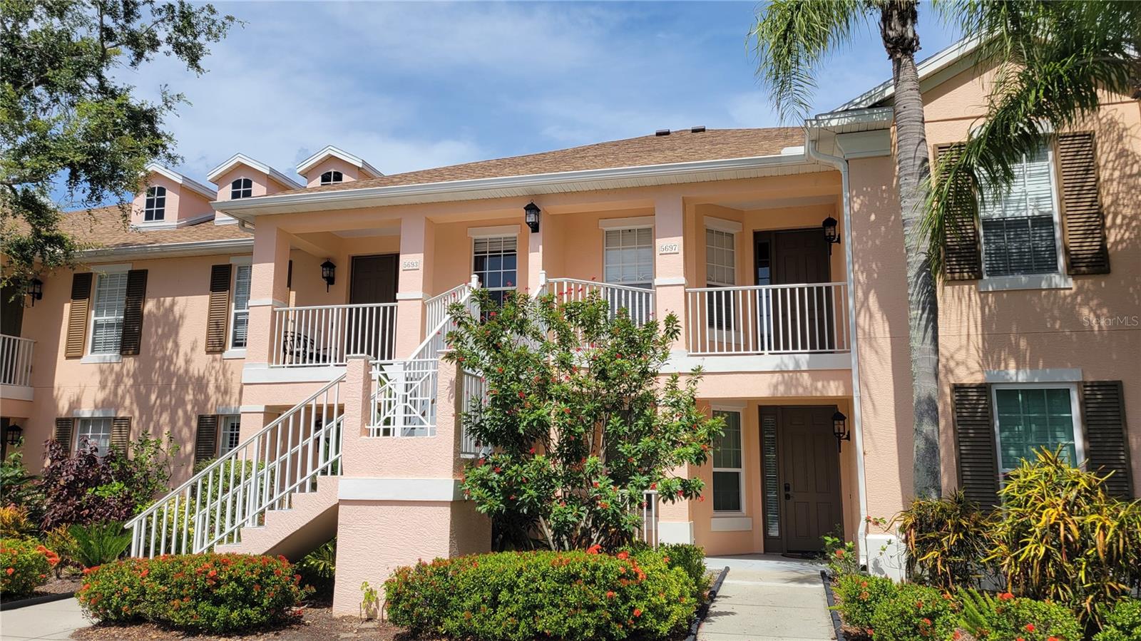 BACK ON THE MARKET The Harborage at Braden River is a gated WATER FRONT, boating community that is close to I-75, 20 minutes to beaches and downtown Sarasota, close to schools, shopping and dining. This ANNUAL UNFURNISHED 2 bed 2 bath is located on the Braden river. This bottom floor unit has an open floor plan with a stunning view of Braden river. The main suite is spacious with a dual vanity counter top, walk in shower, 2 walk in closets and a water view. The kitchen comes with stainless steel appliances, solid wood cabinetry topped with slab quartz countertop, custom colorful tile backsplash, eat in space in kitchen, pantry, and breakfast bar. Open floor plan with living room and dining room combo with full views of Braden river. There is also a screened in lanai with exterior access and river view. The second bedroom comes with access to full bathroom. Laundry room is equipped with washer and dryer. The cherry on top is a one car garage. This well maintained development has a Key West theme and is nestled along the Braden River in a tropical preserved, landscape. The amenities include a club house, heated pool and spa, fitness center, BBQ area, boat docks with access to Braden River, connecting to Manatee River then to the Gulf of Mexico. You will enjoy your own kayak/canoe launch, riverfront gazebo, fishing pier, park and walking trails thru the preserve, that are lighted at night. PLEASE CALL TO SEE YOUR NEXT HOME!!!