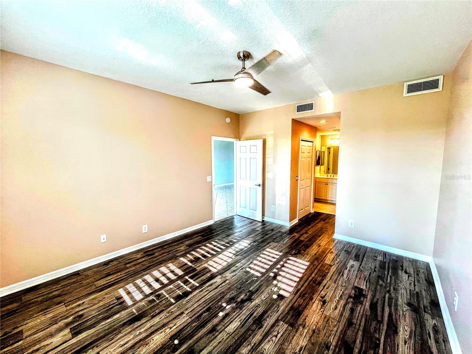 HARBORAGE ON BRADEN RIVER IV PH III - Residential Lease