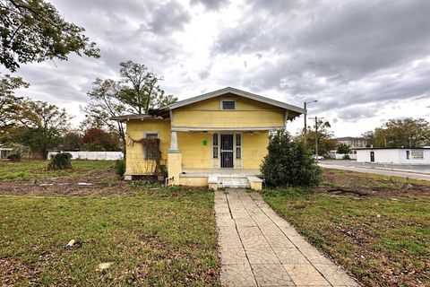 3210 N TAMPA STREET TAMPA FL 33603