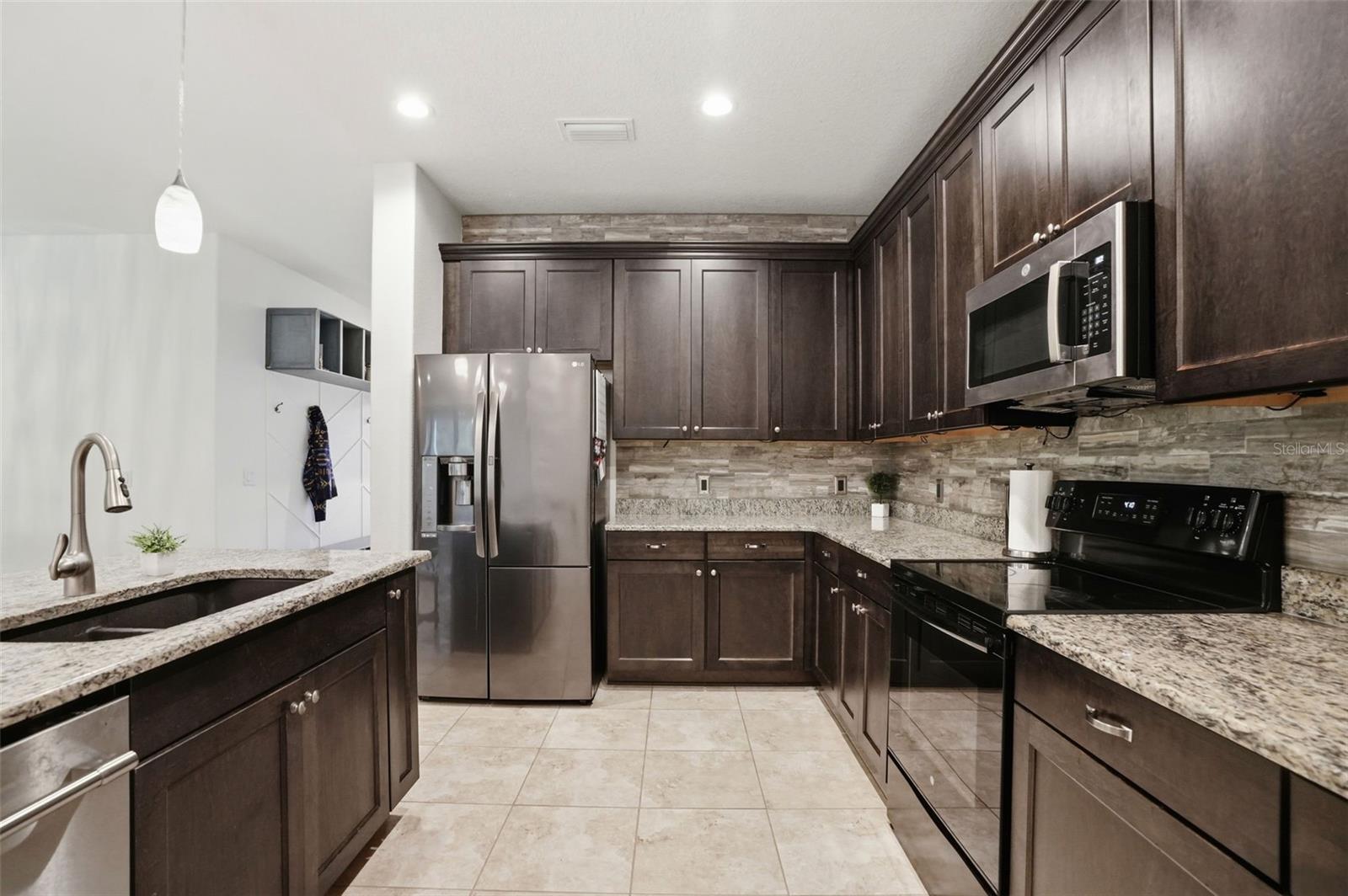 ROSE HAVEN PH 01 - Residential