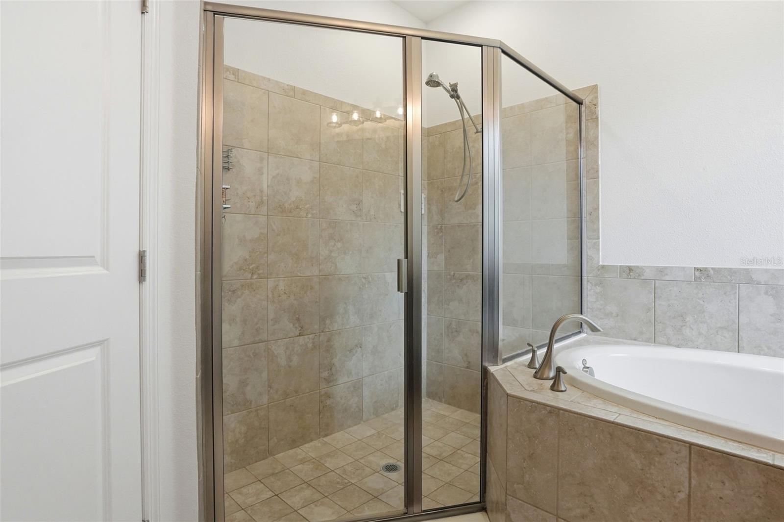 ROSE HAVEN PH 01 - Residential