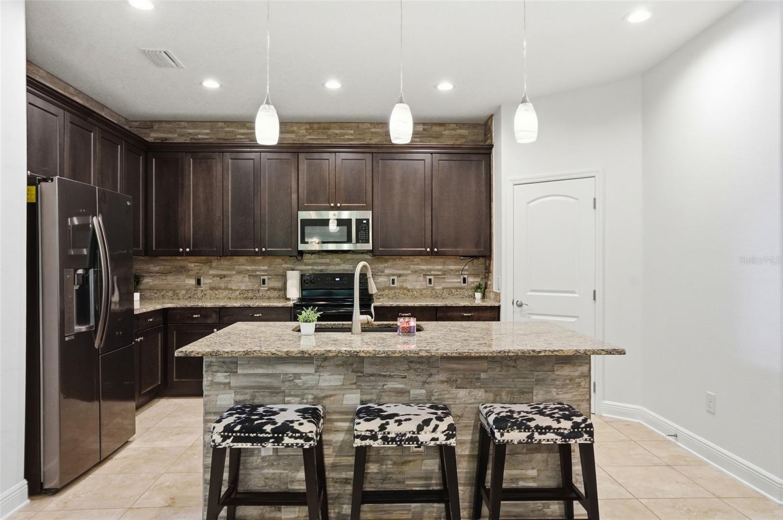 ROSE HAVEN PH 01 - Residential