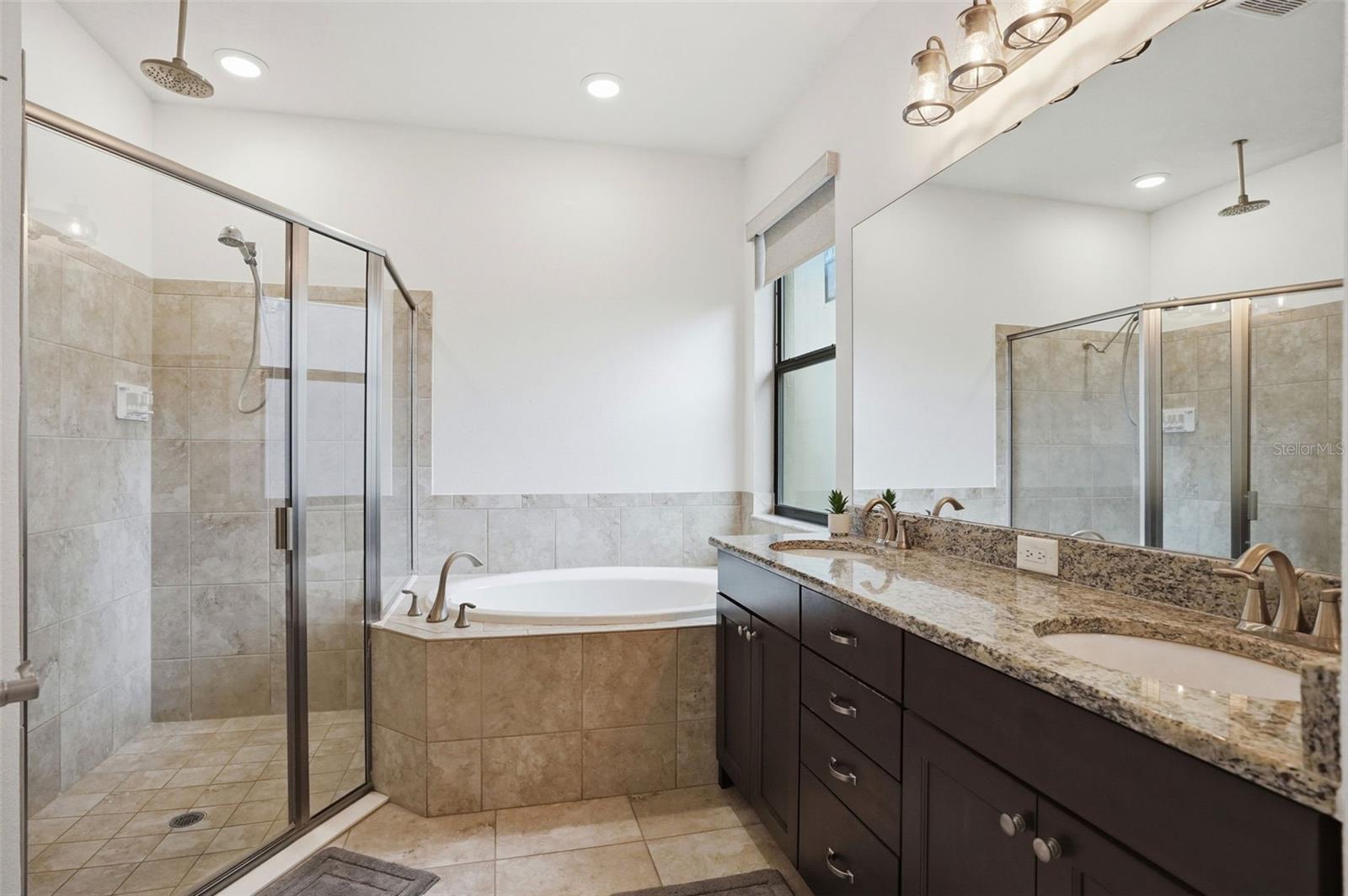 ROSE HAVEN PH 01 - Residential