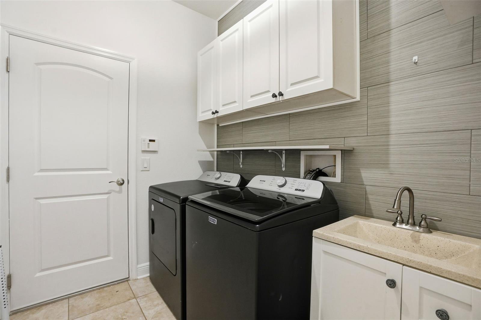 ROSE HAVEN PH 01 - Residential