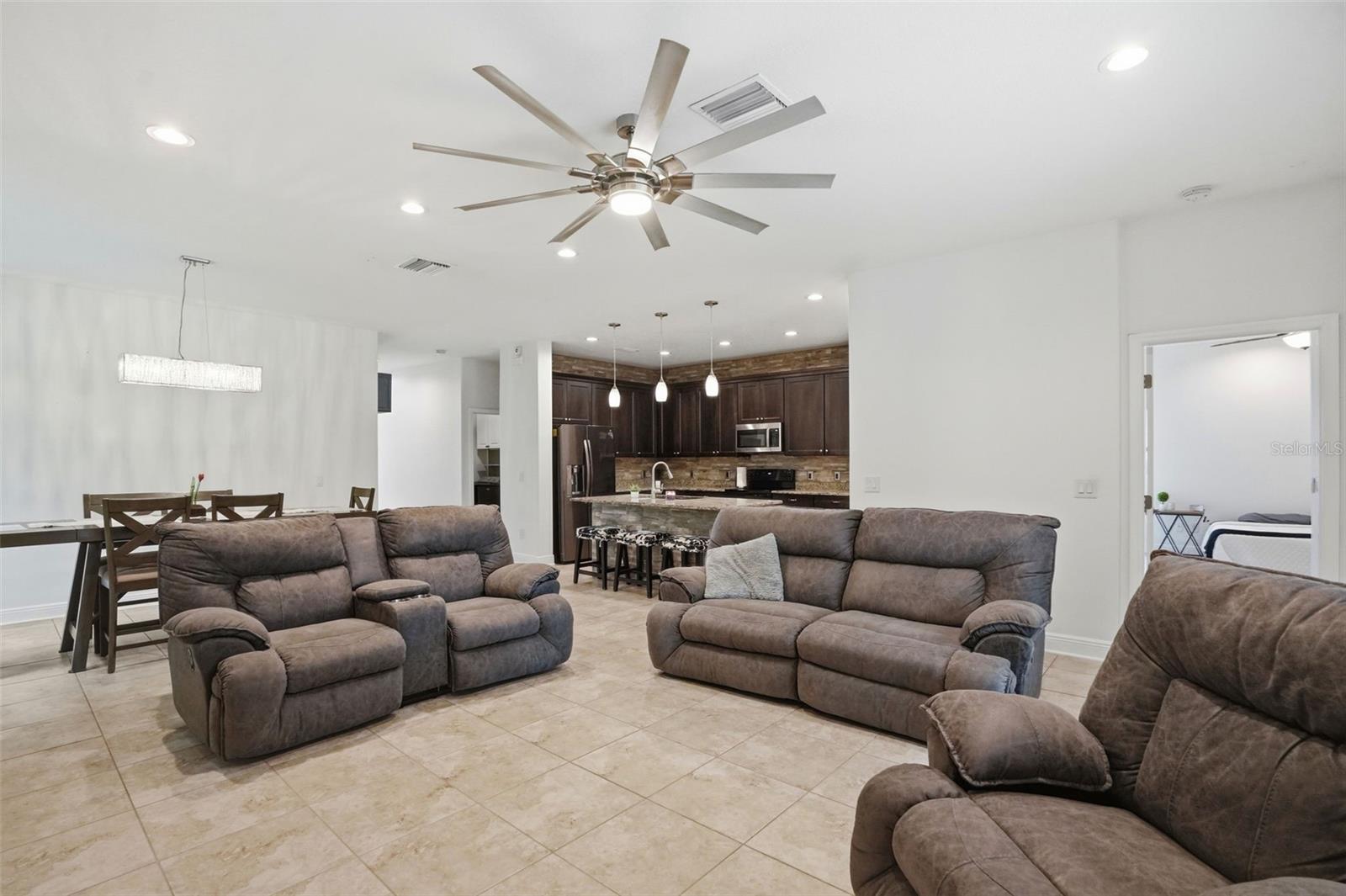 ROSE HAVEN PH 01 - Residential