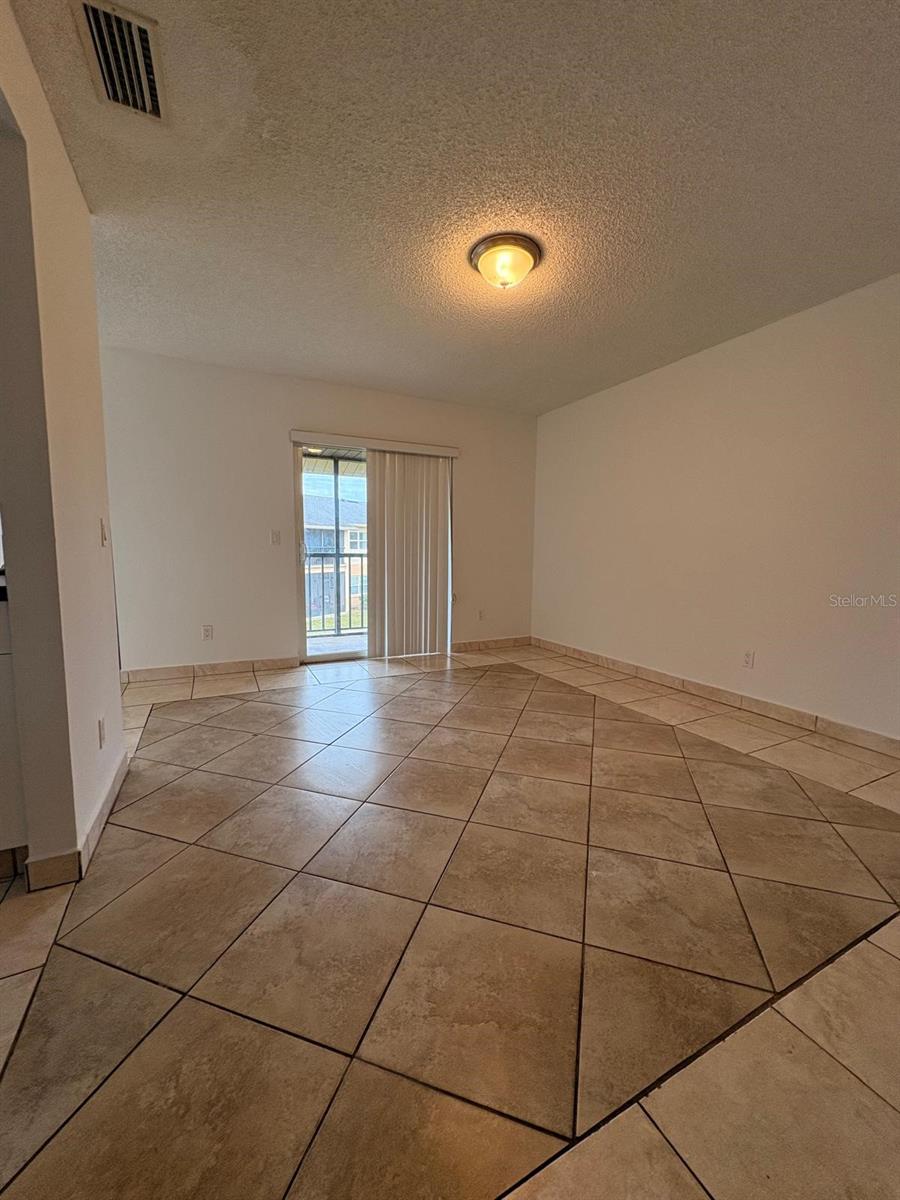 HAWTHORNE VILLAGE - Residential Lease