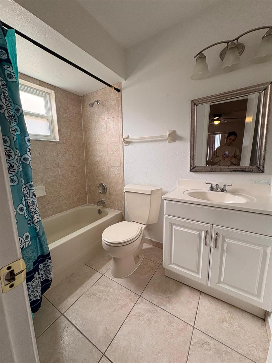 HAWTHORNE VILLAGE - Residential Lease