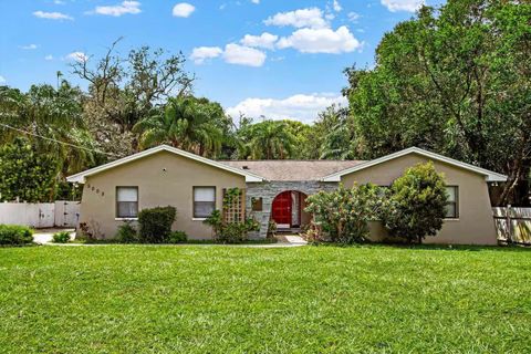 A home in TAMPA