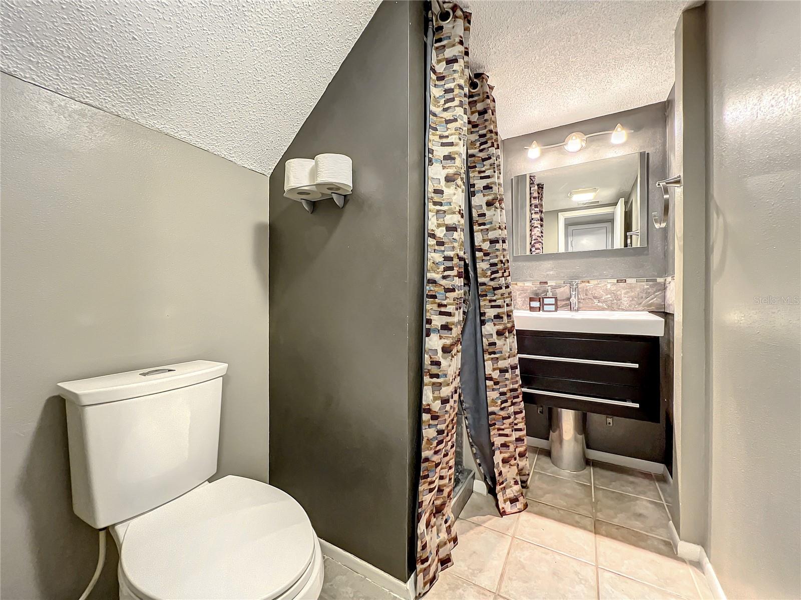 LAKEWOOD AT THE CROSSINGS UNIT 2 - Residential