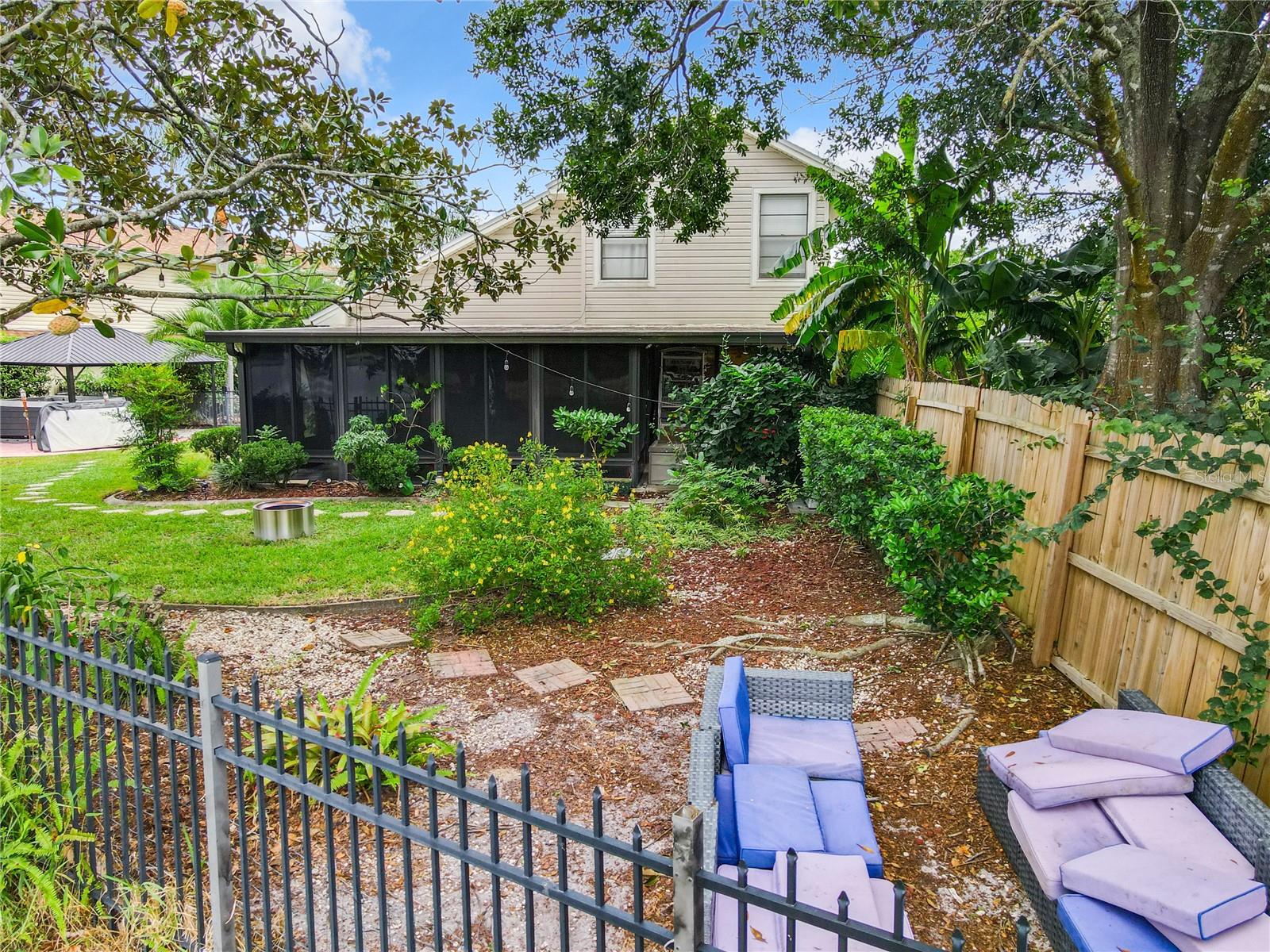 LAKEWOOD AT THE CROSSINGS UNIT 2 - Residential