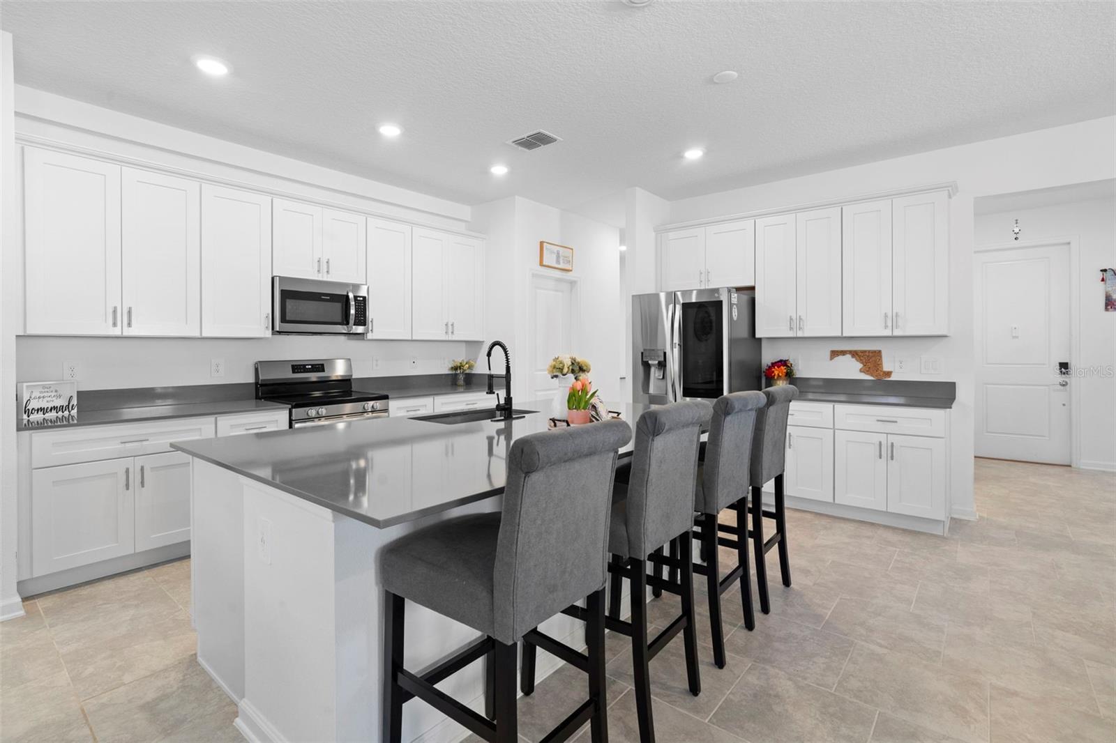 RHETTS RIDGE 112/1 LOT 37 - Residential