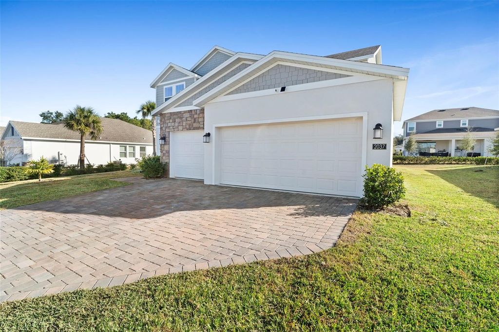 Photo of 2037 Shaggy Fisher Drive, Apopka, FL 32712 (MLS # S5141257)