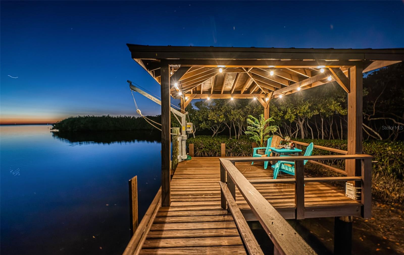 1616 SEA BREEZE DRIVE