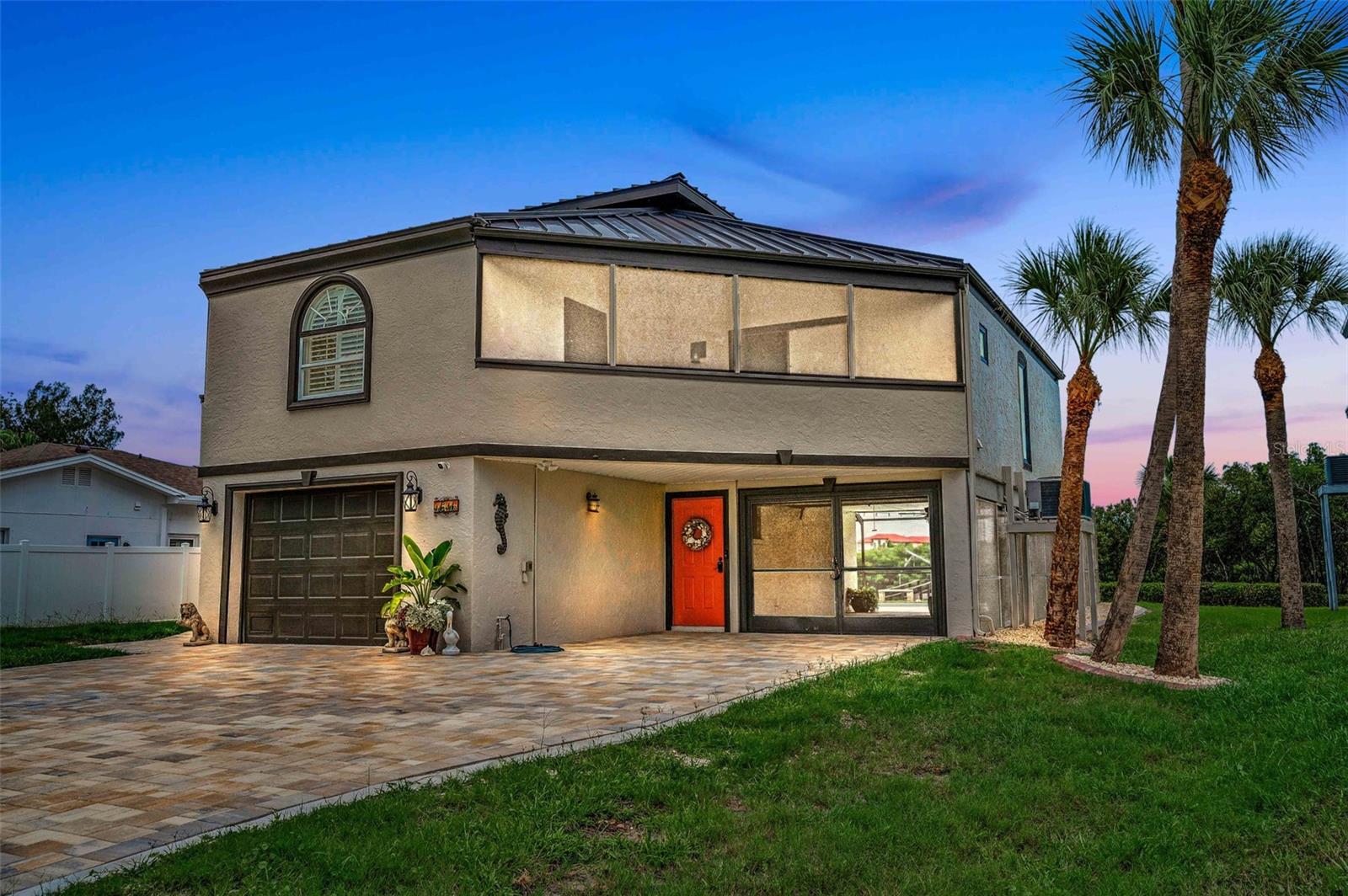1616 SEA BREEZE DRIVE