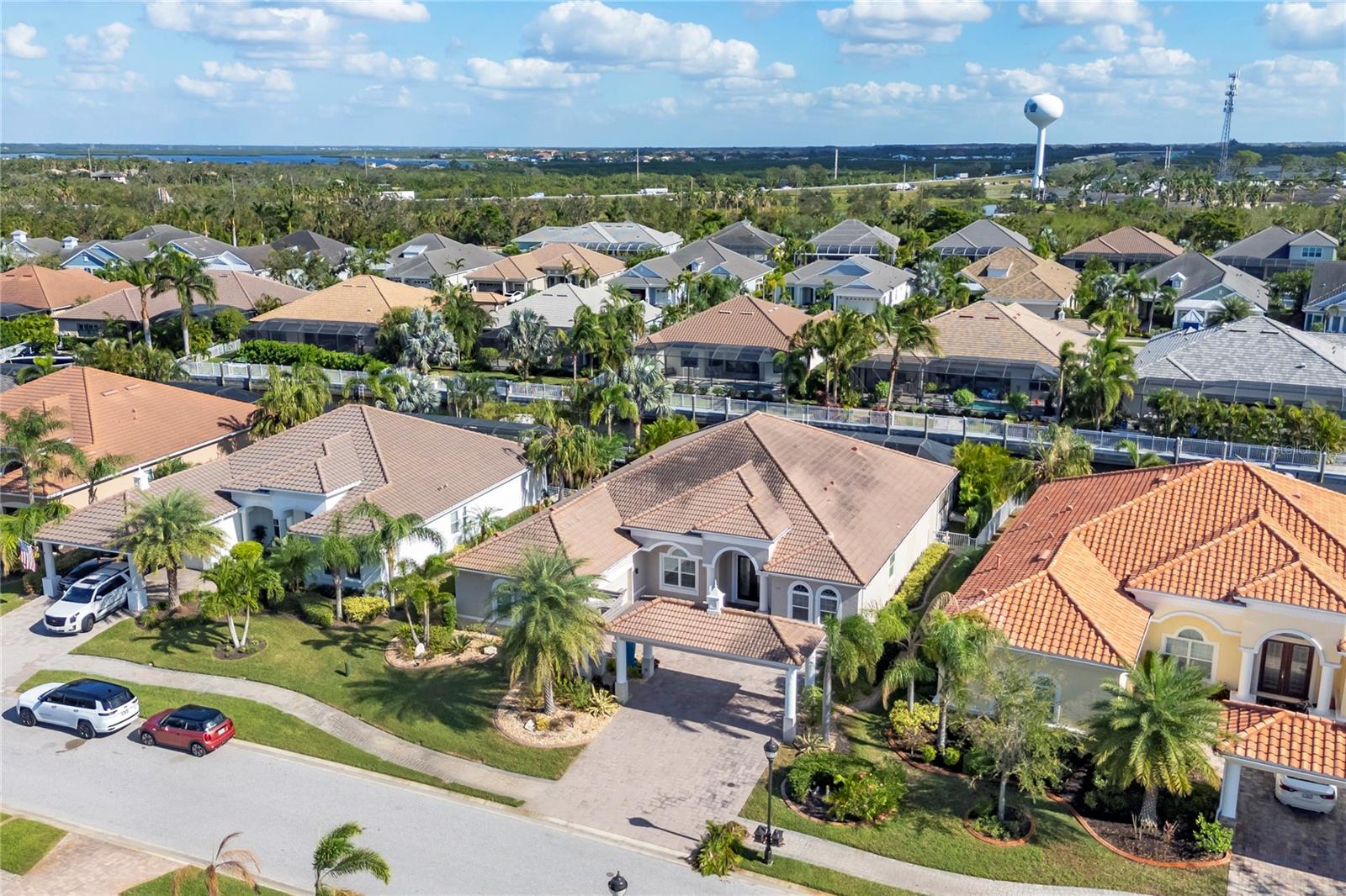 HAROURWALK AT THE INLETS - Residential