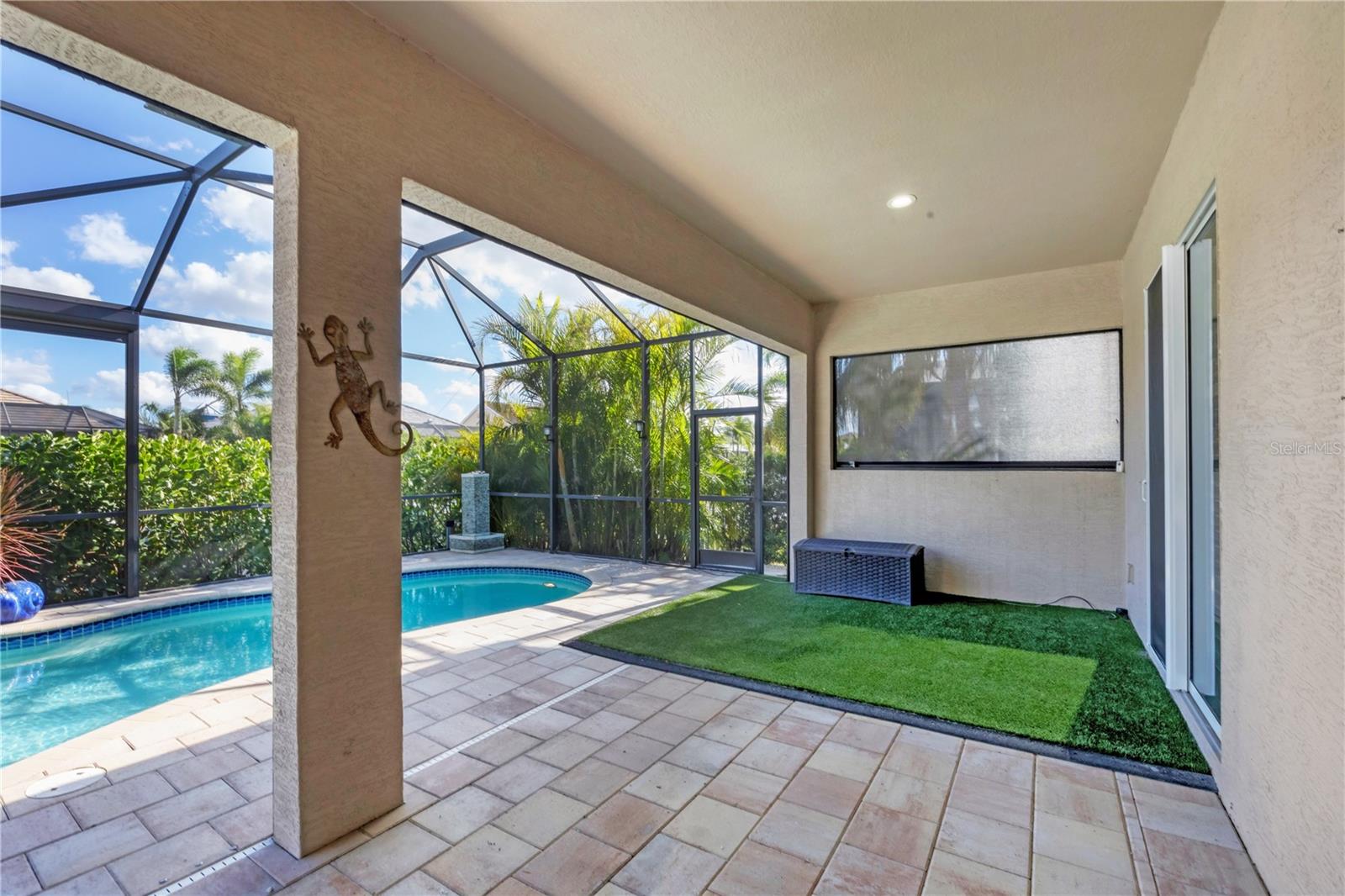 HAROURWALK AT THE INLETS - Residential