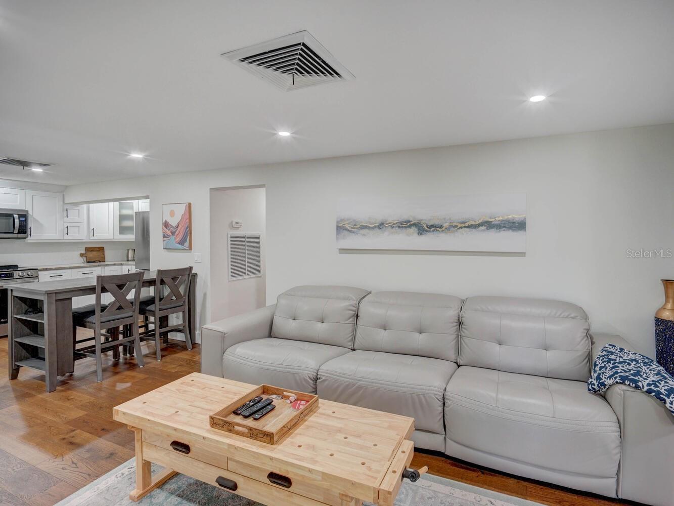 NEW PORT RICHEY CITY - Residential