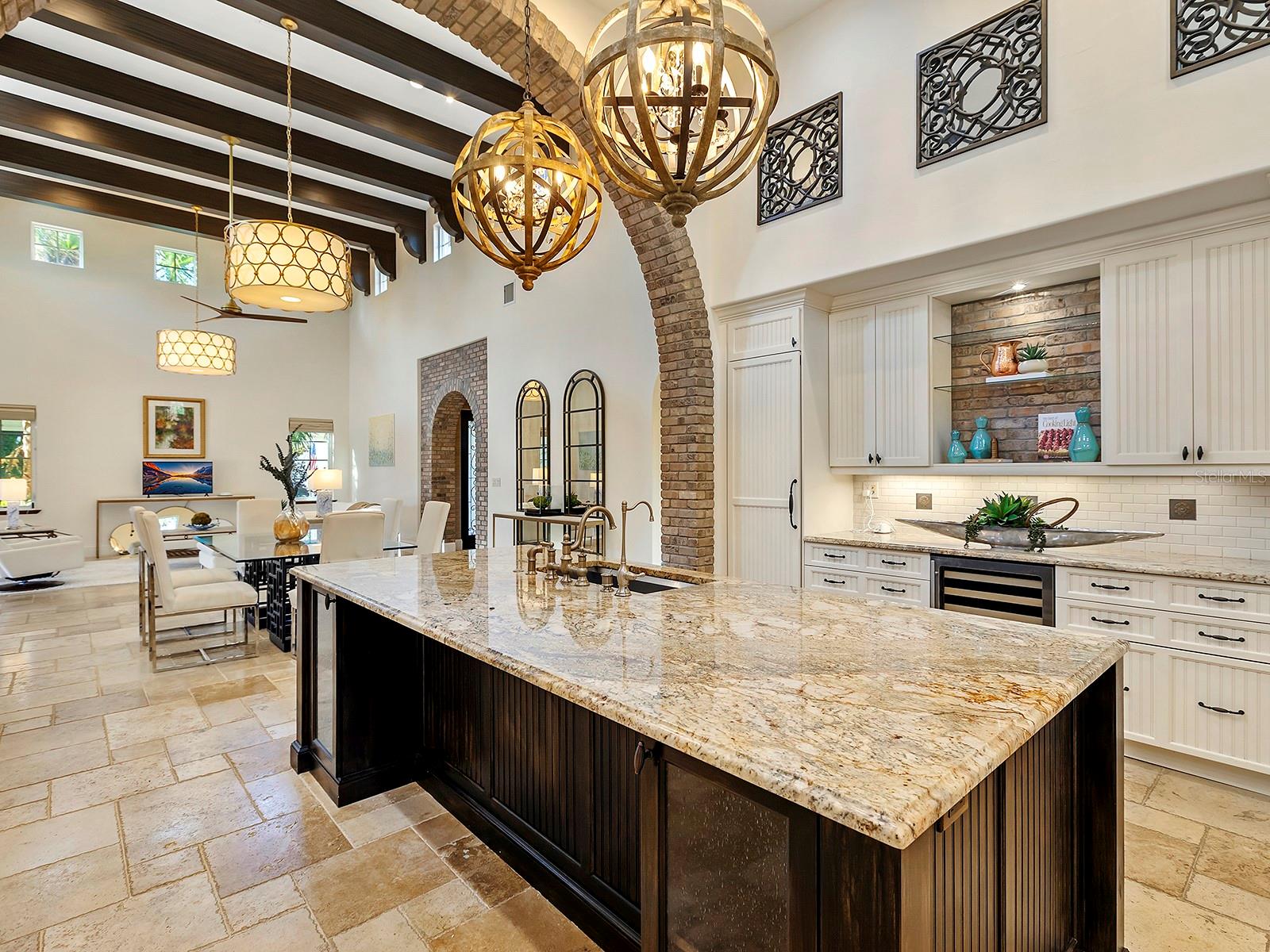 LAKE CLUB PH II - Residential