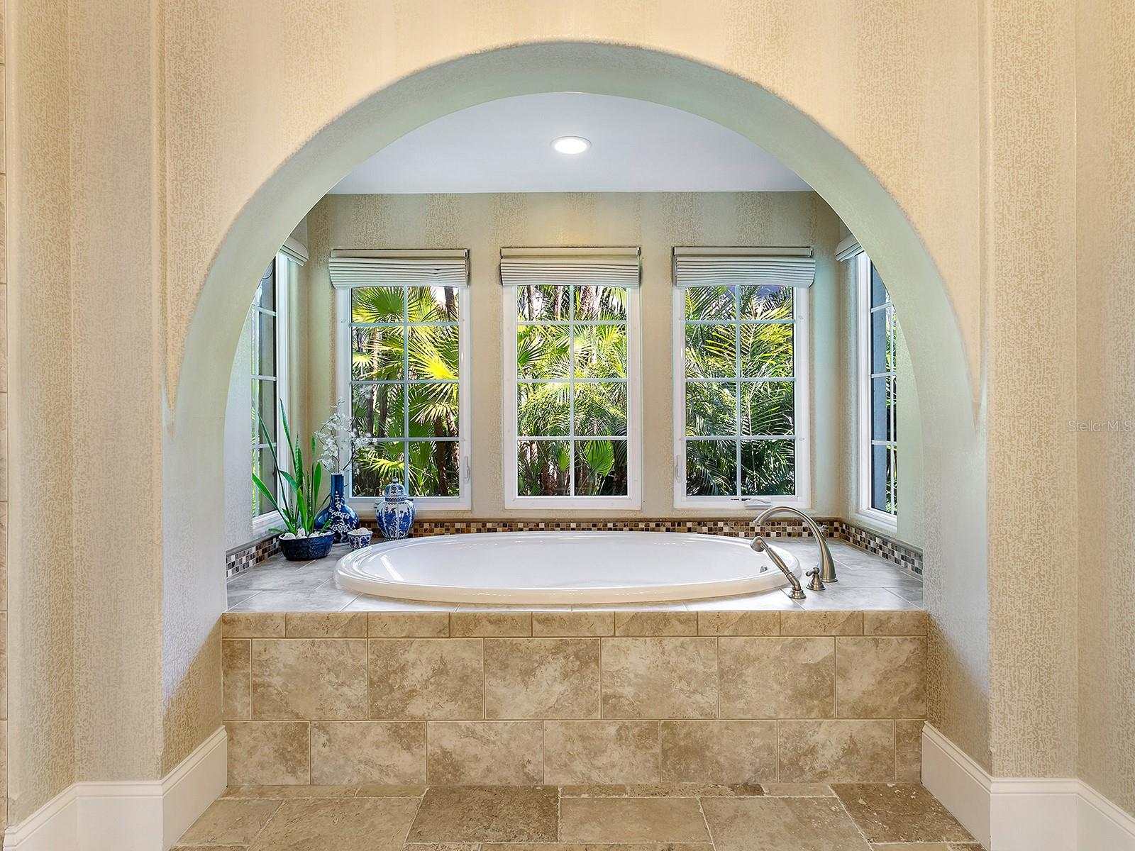 LAKE CLUB PH II - Residential