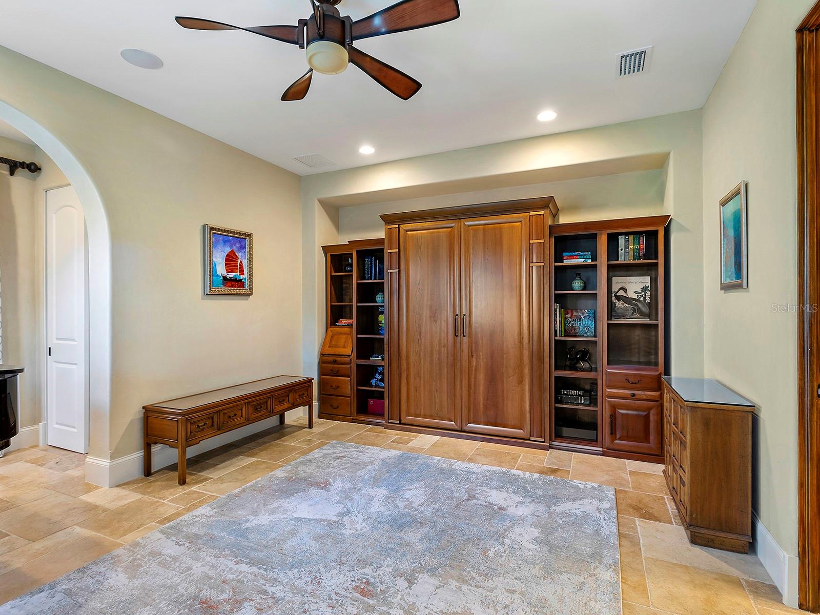 LAKE CLUB PH II - Residential