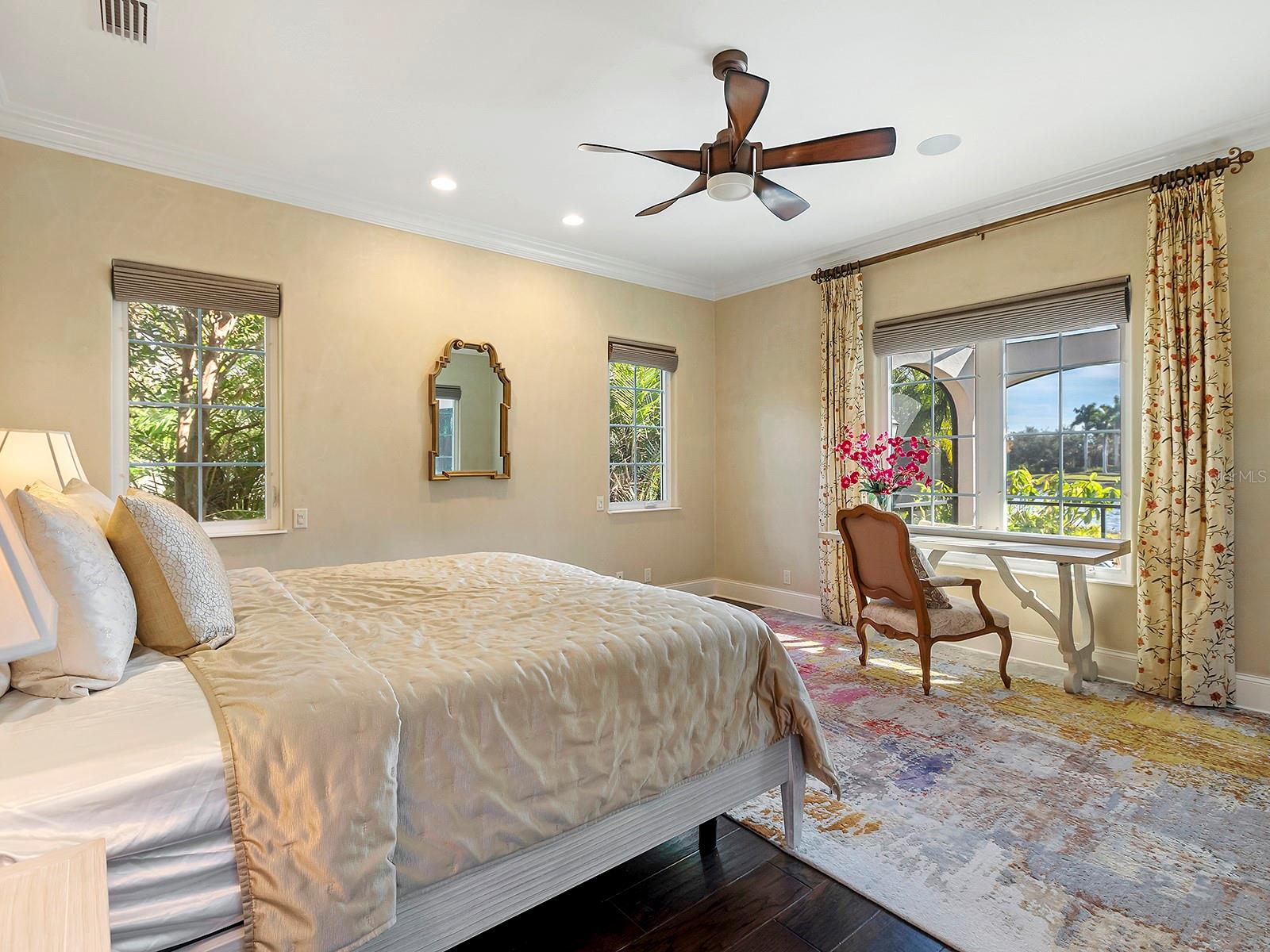 LAKE CLUB PH II - Residential