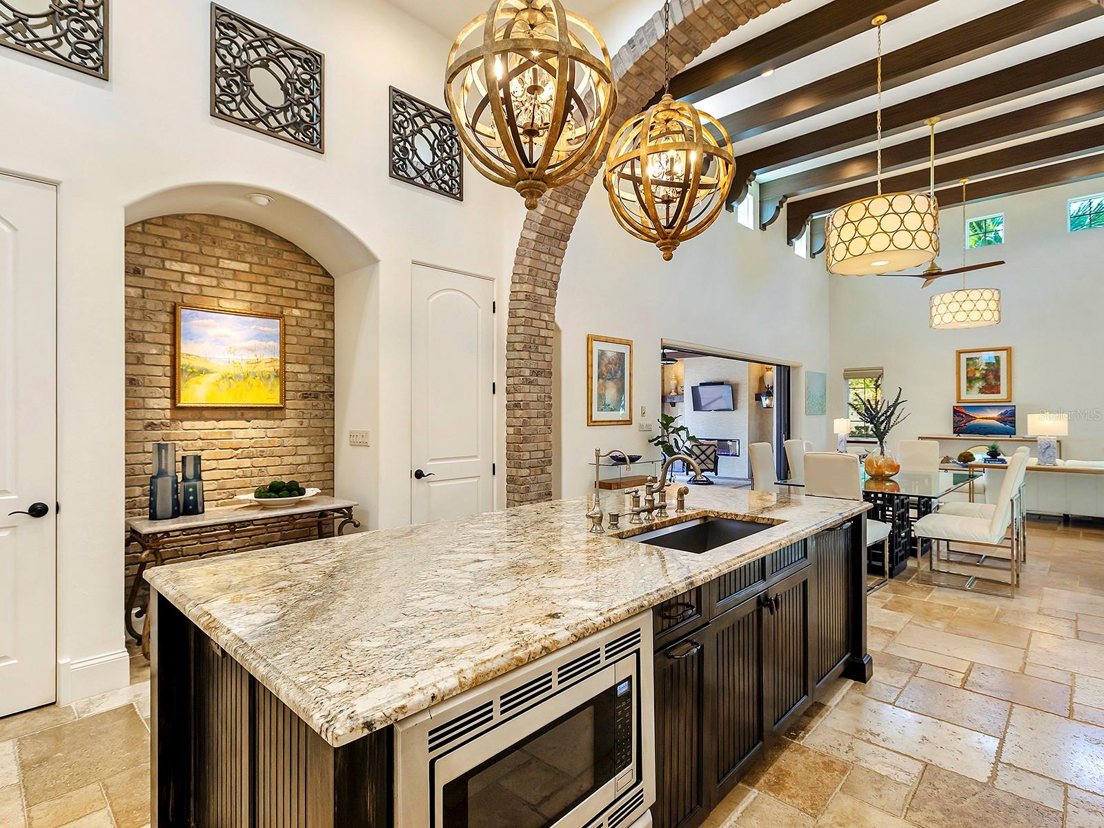 LAKE CLUB PH II - Residential