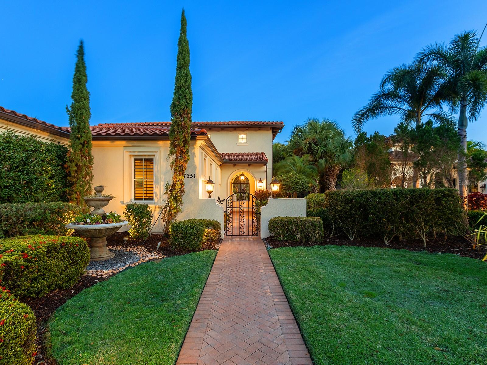 LAKE CLUB PH II - Residential