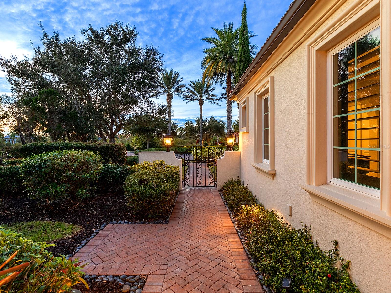 LAKE CLUB PH II - Residential