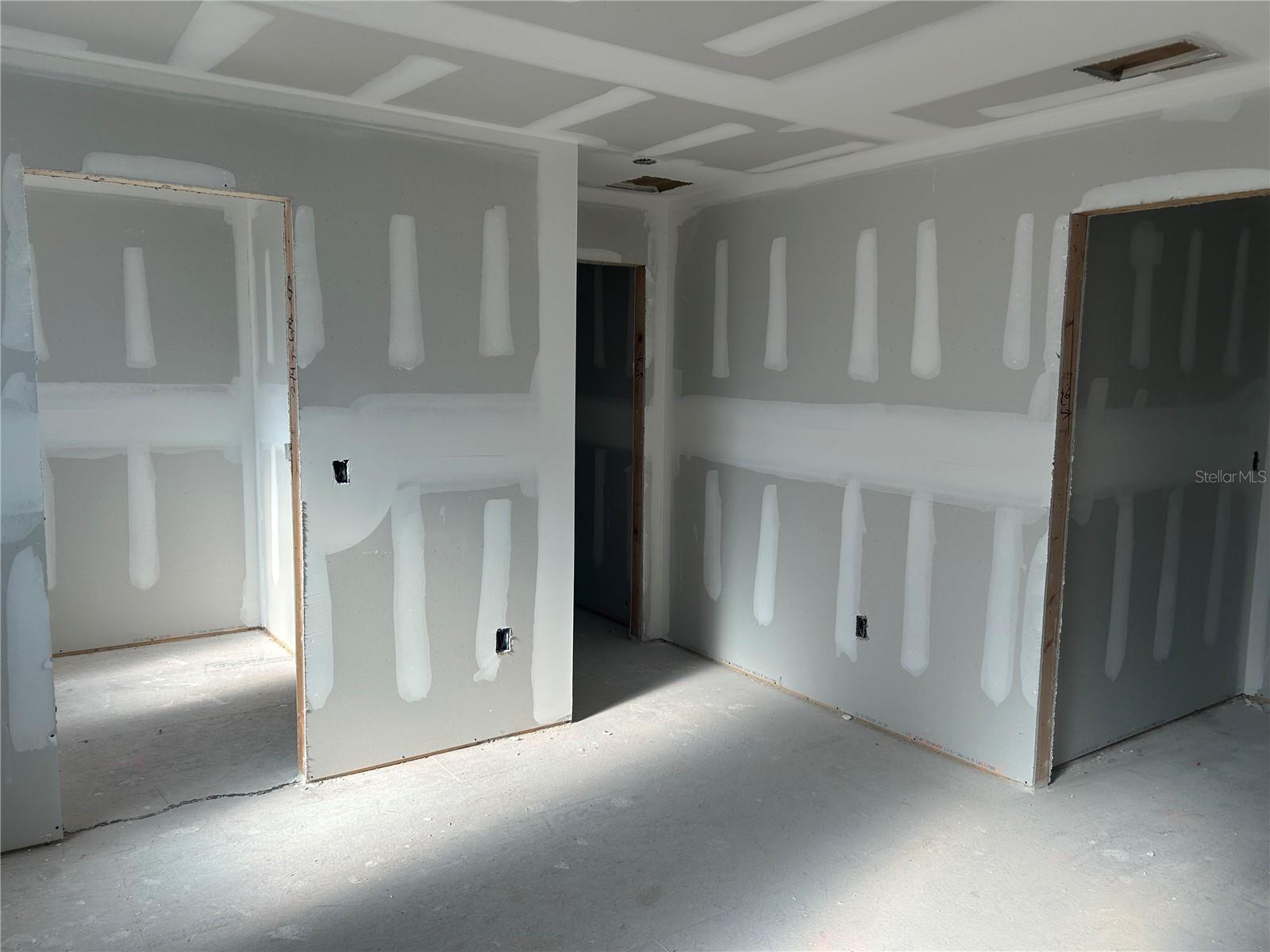 OAKFIELD TRAILS WEST - Residential