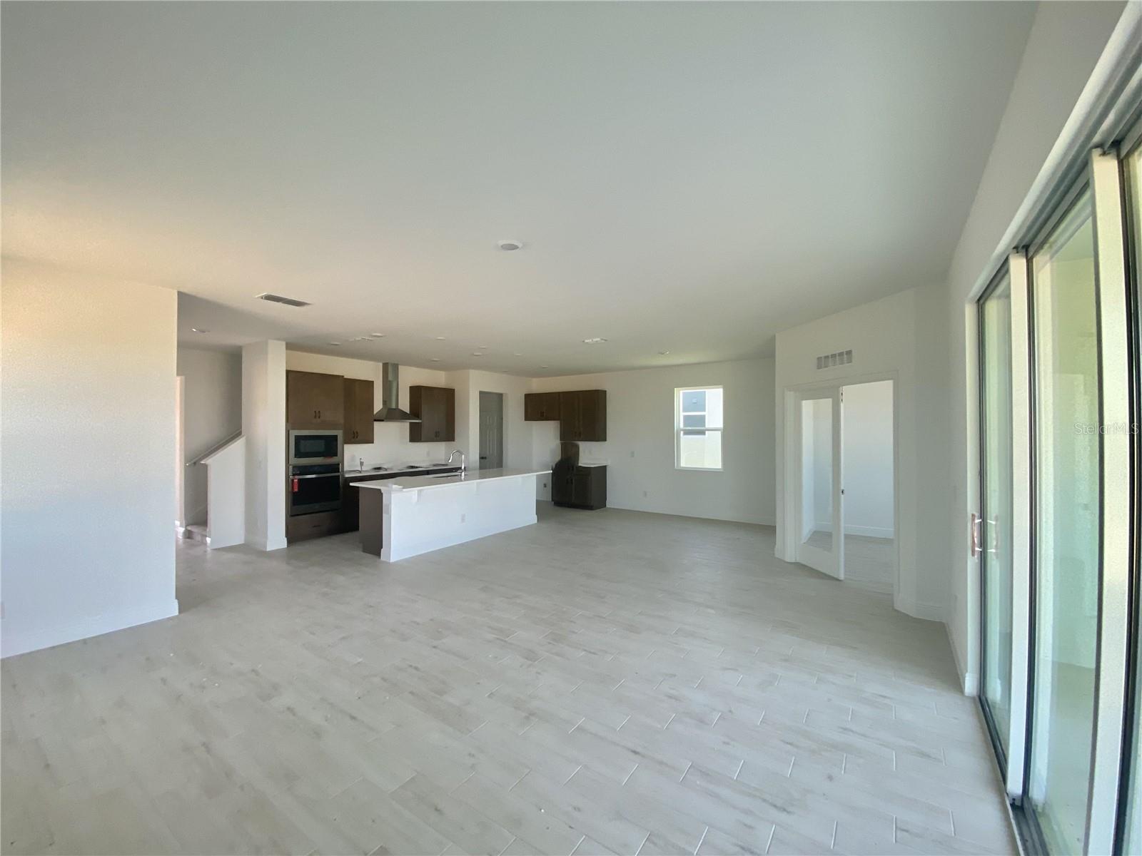 PARK VIEW AT THE HILLS PH 3 - Residential