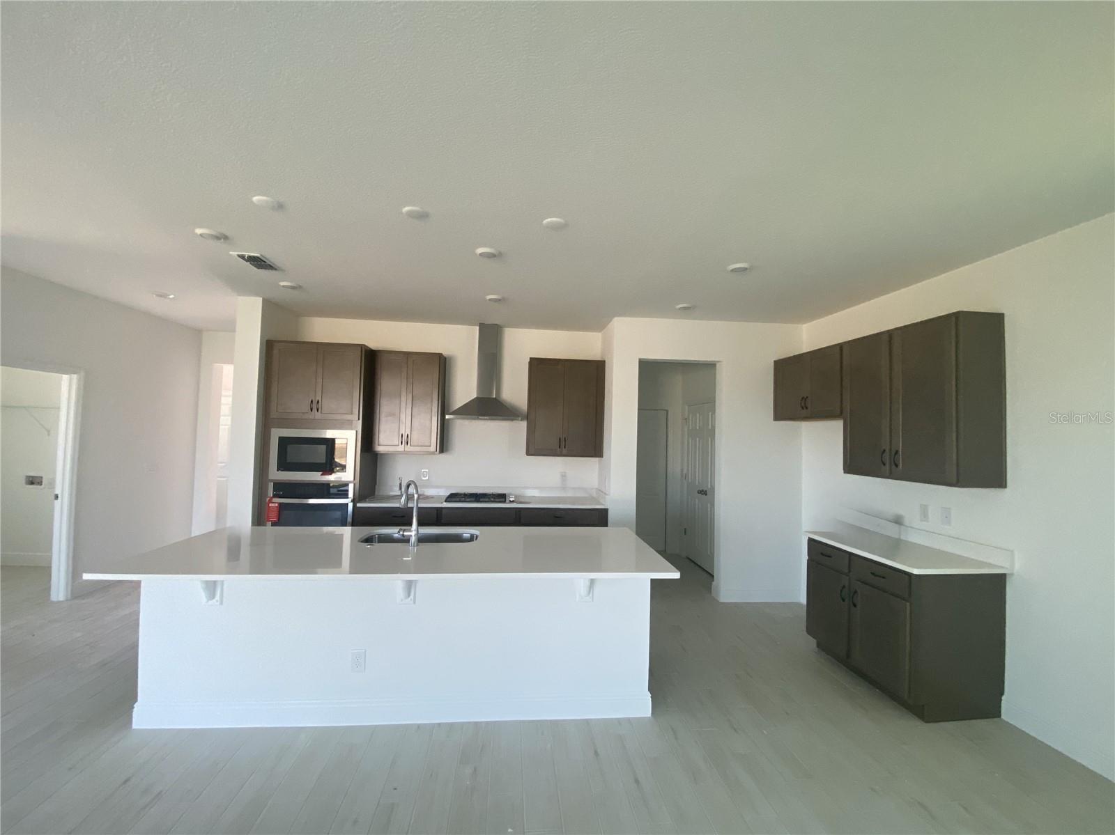 PARK VIEW AT THE HILLS PH 3 - Residential