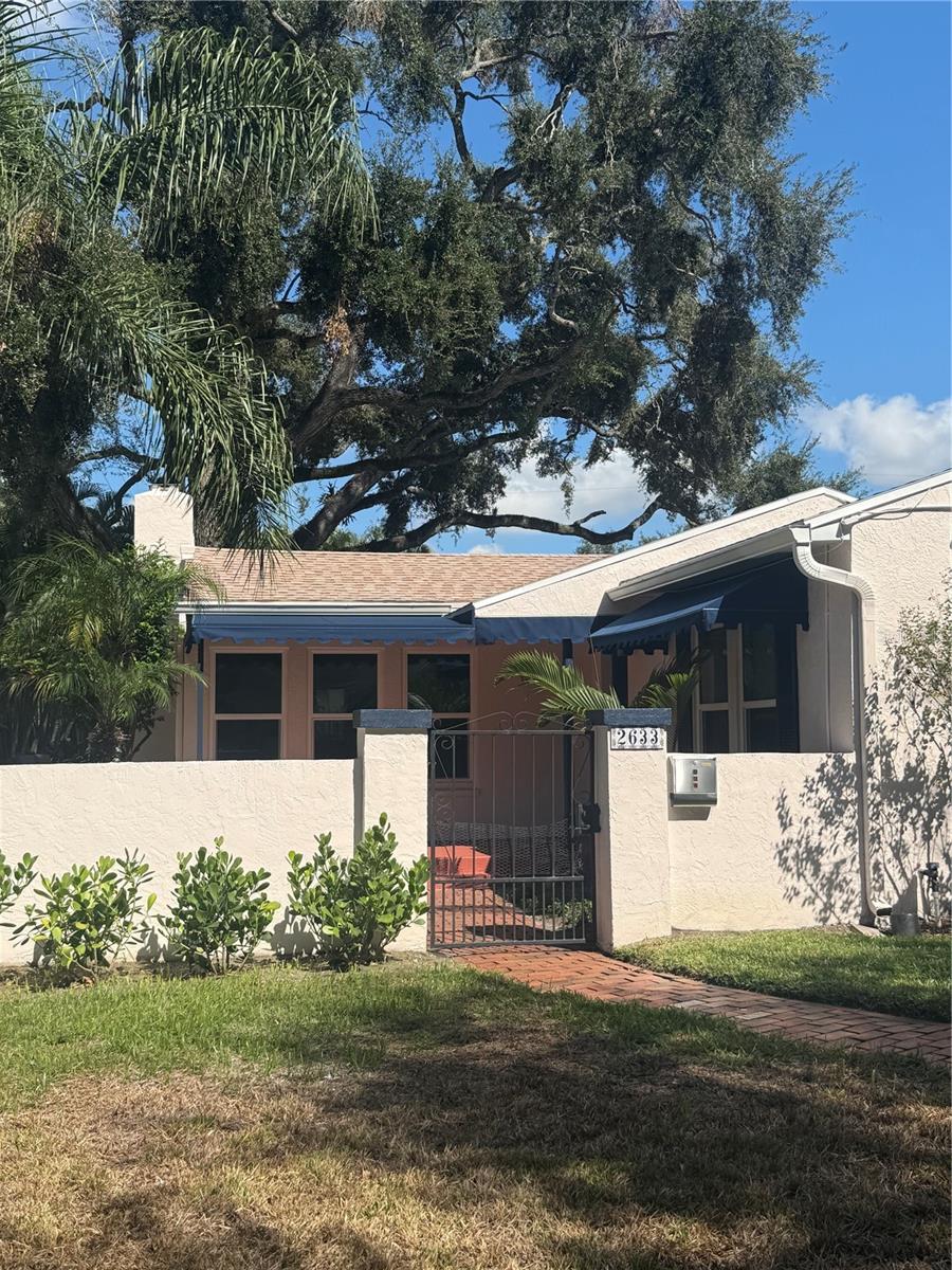 Photo of 2633 W Sunset Drive, Tampa, FL 33629 (MLS # TB8557040)