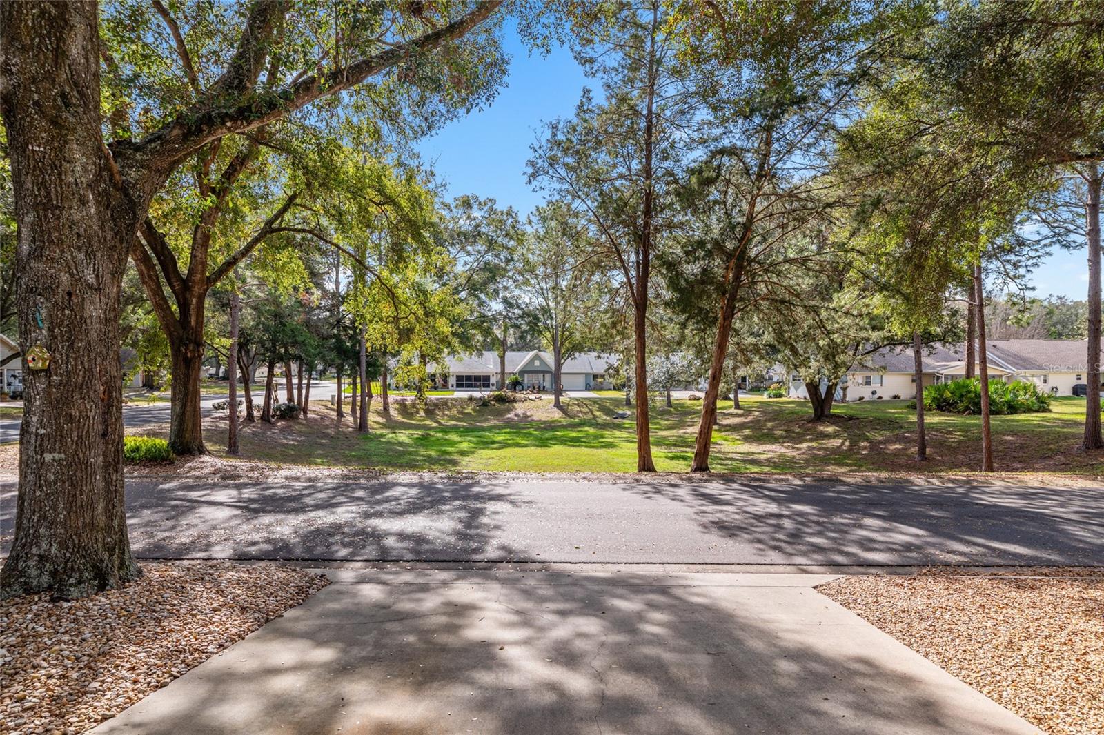 ON TOP OF THE WORLD - Residential