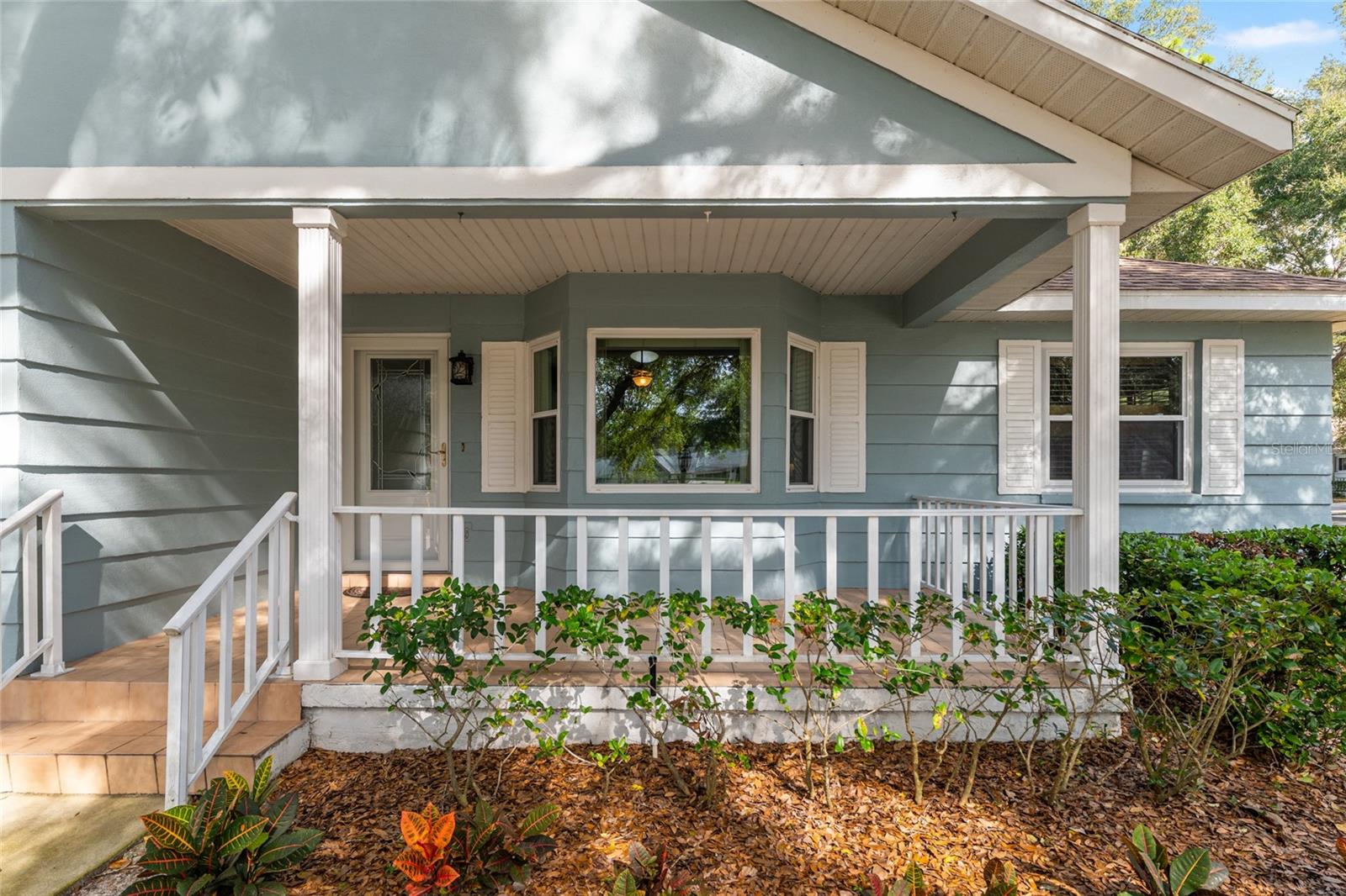 ON TOP OF THE WORLD - Residential