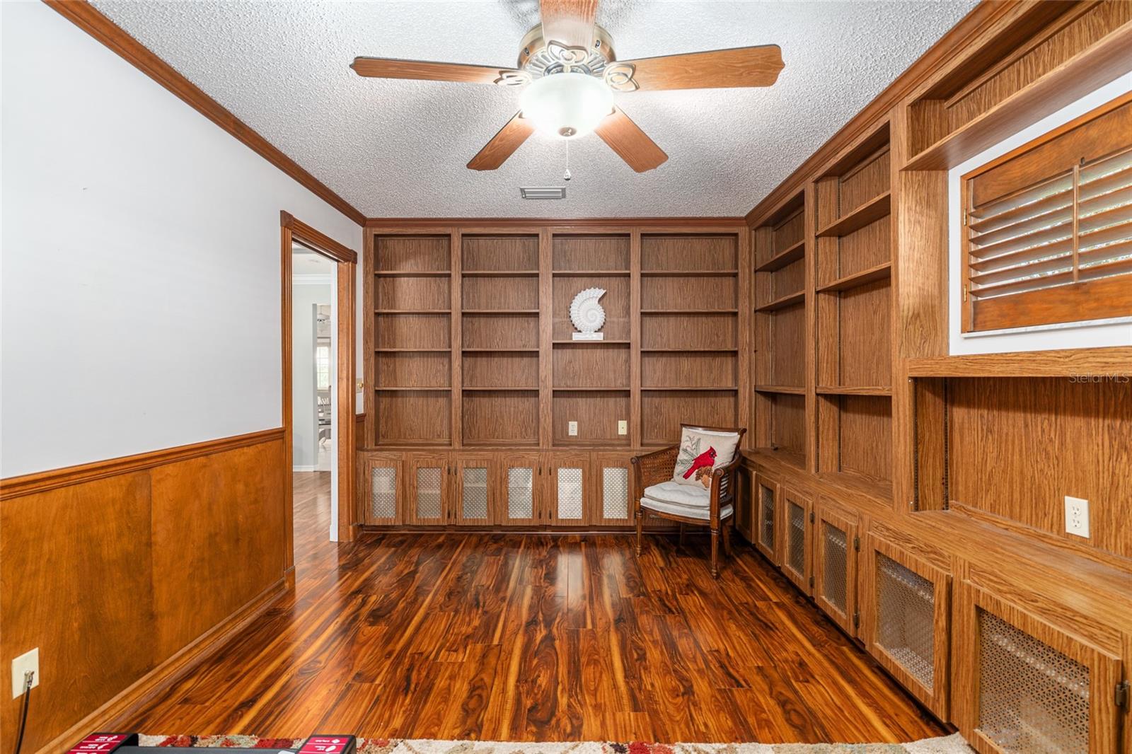 ON TOP OF THE WORLD - Residential