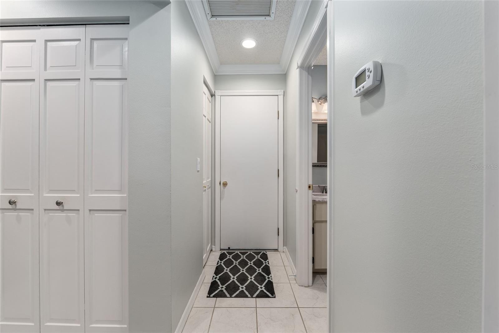 ON TOP OF THE WORLD - Residential