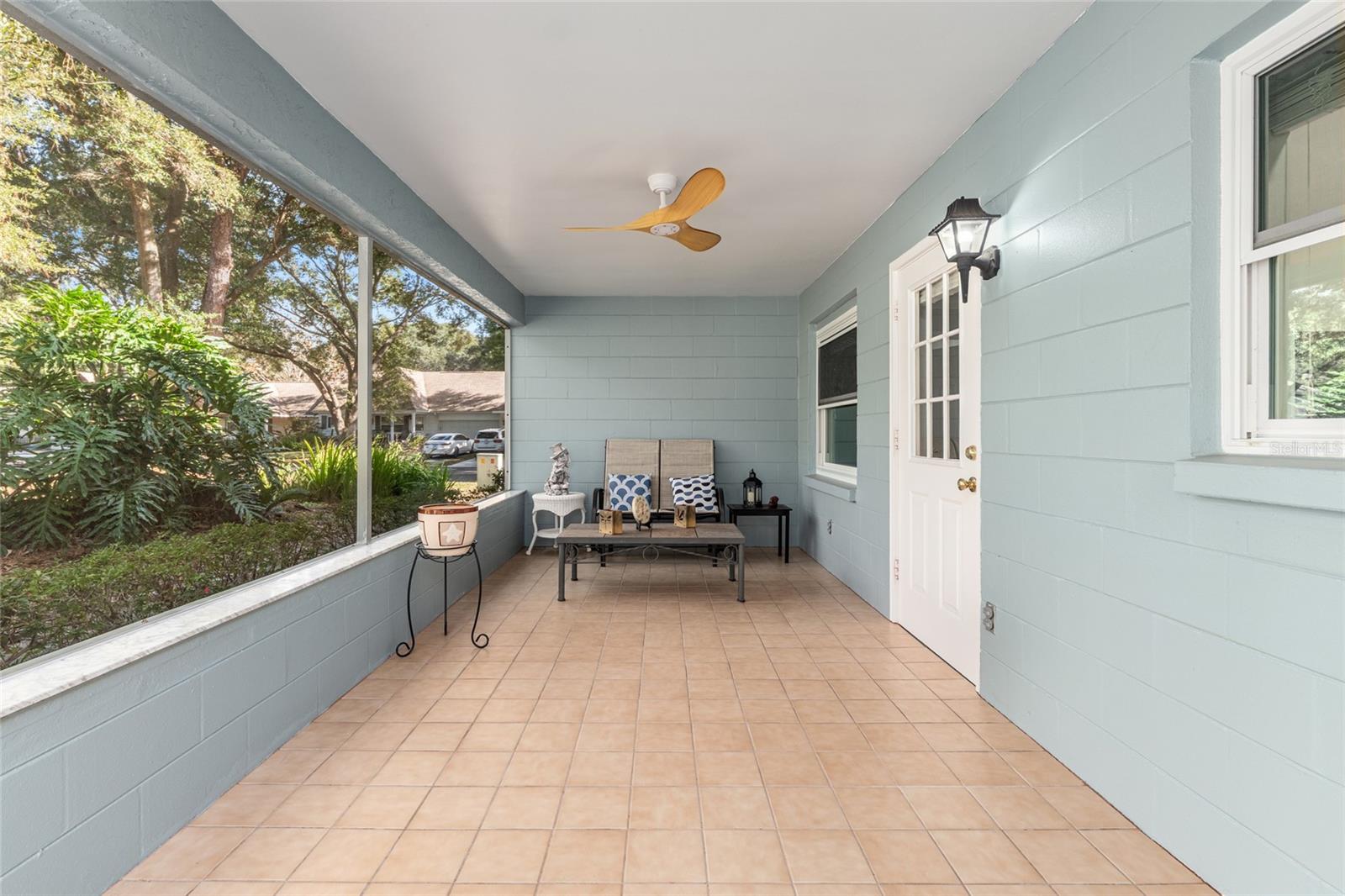 ON TOP OF THE WORLD - Residential