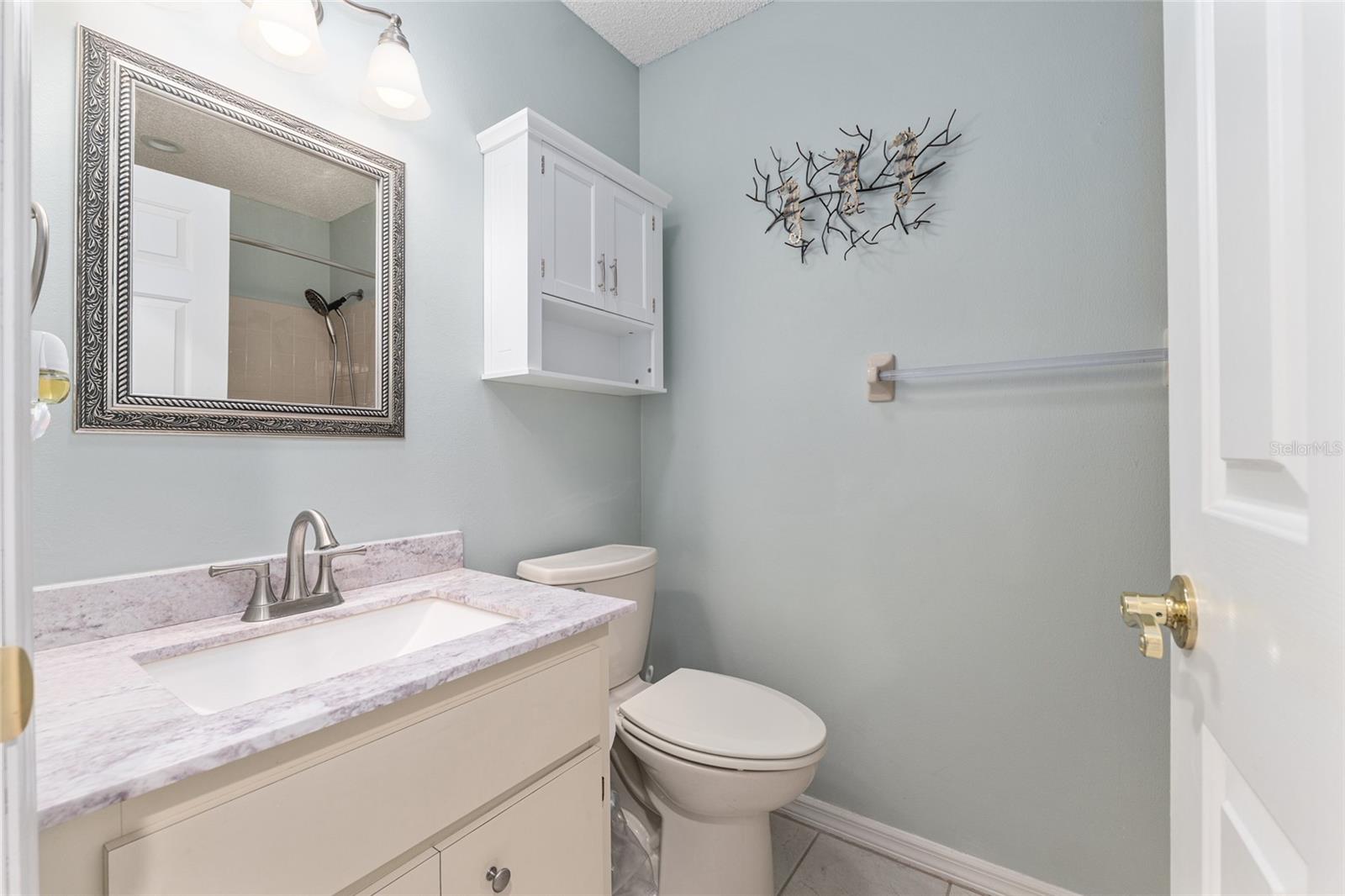 ON TOP OF THE WORLD - Residential