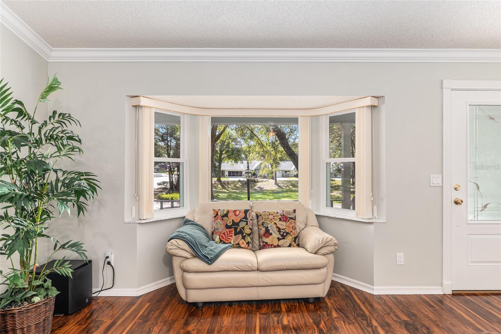 ON TOP OF THE WORLD - Residential