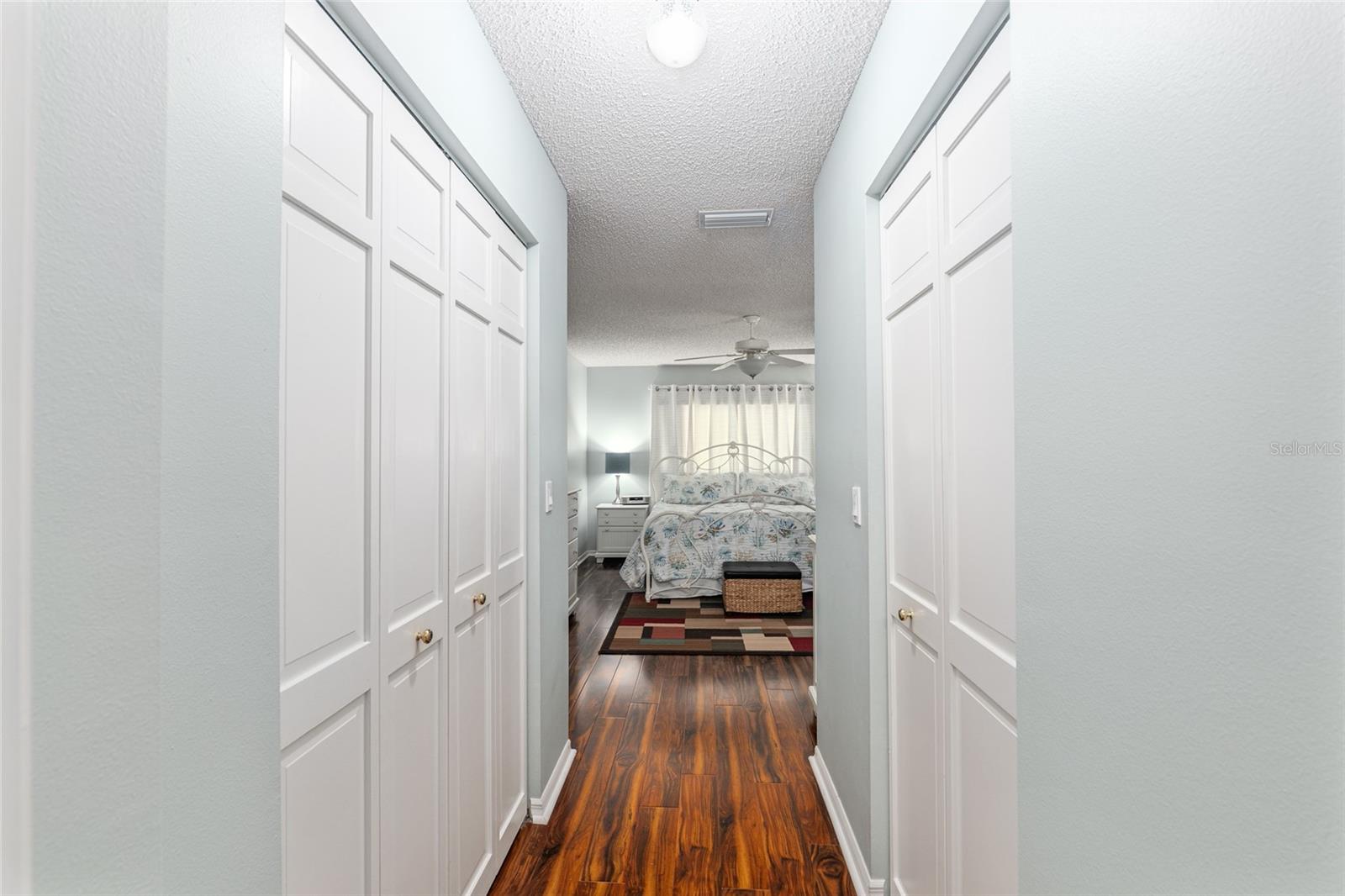 ON TOP OF THE WORLD - Residential