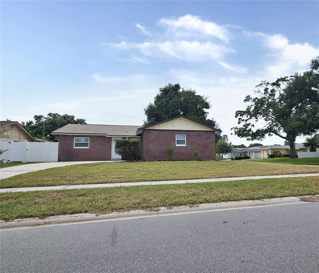 Photo of 6092 Burch Street N, St Petersburg, FL 33709 (MLS # G5116351)
